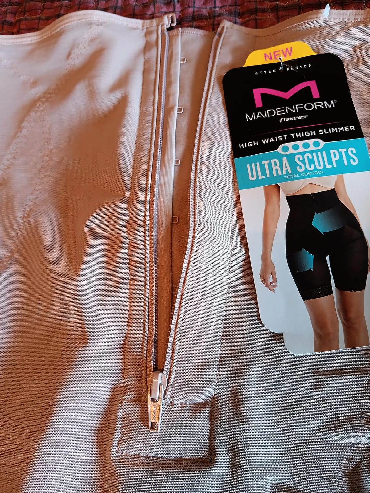 Maidenform Women's Ultra Sculpts Fajas Colombianas, Ultra Firm High Waist Thigh Slimmer Shapewear customer photo 2