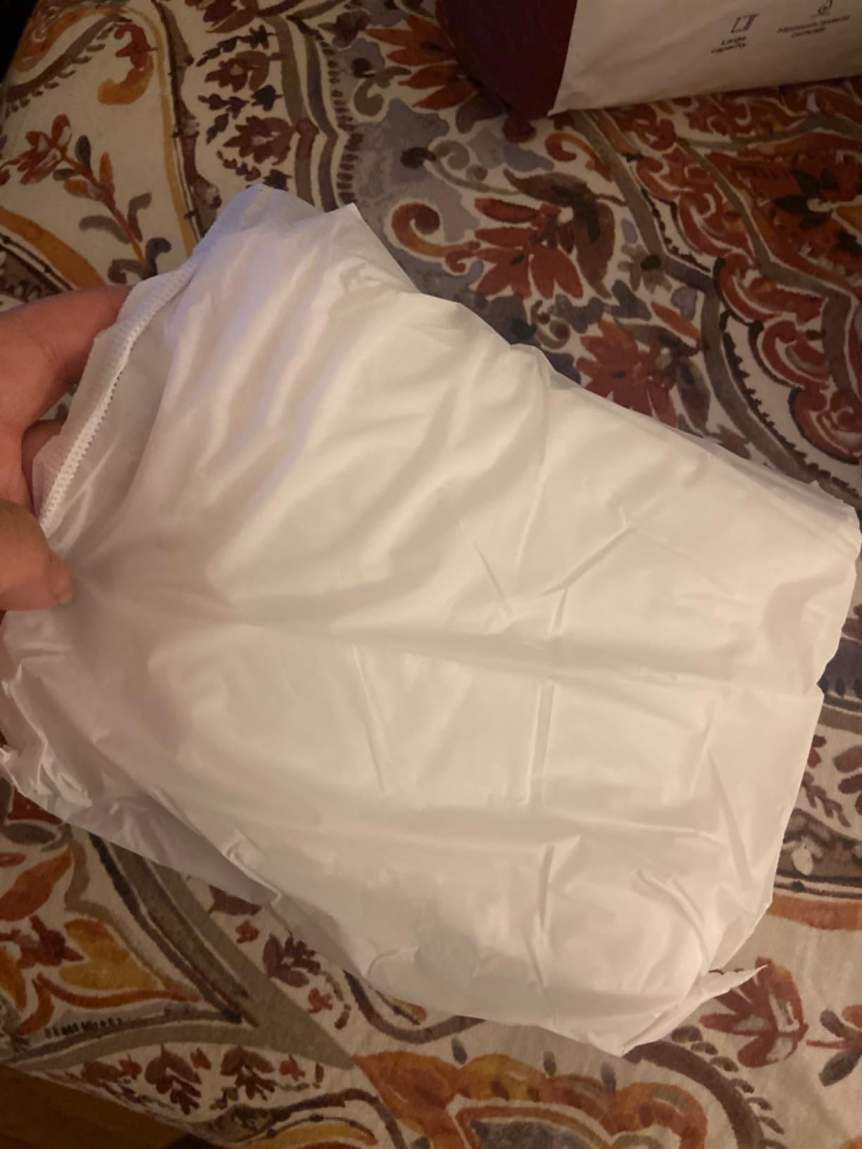 Momcozy Postpartum Disposable Underwear, 12 PCS No Leak New-Thin Built-in Pad Self-Absorbent Free-Move Period Underpants for Women Mothers Moms Labor Delivery Care White customer photo 2