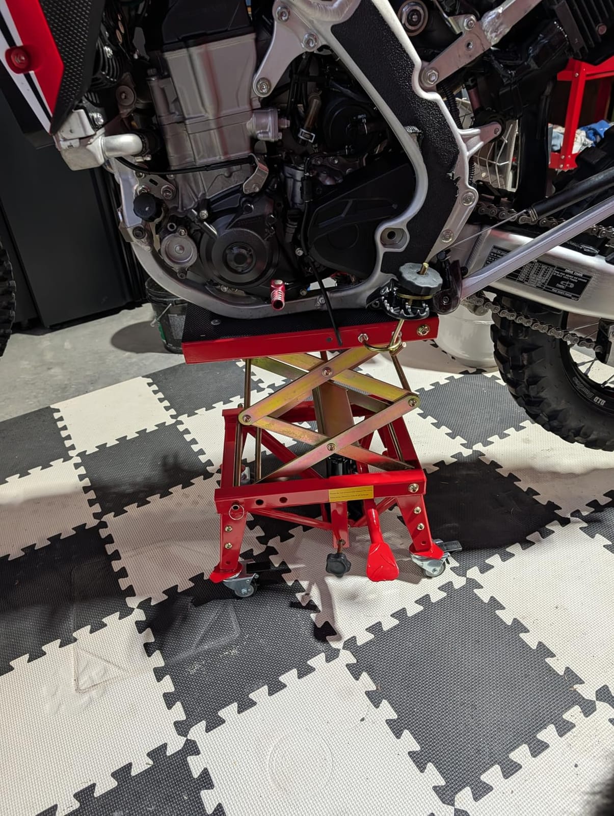VIVOHOME 350 Lbs Hydraulic Motorcycle Lift Table Motorcycle Scissor Jack customer photo 2