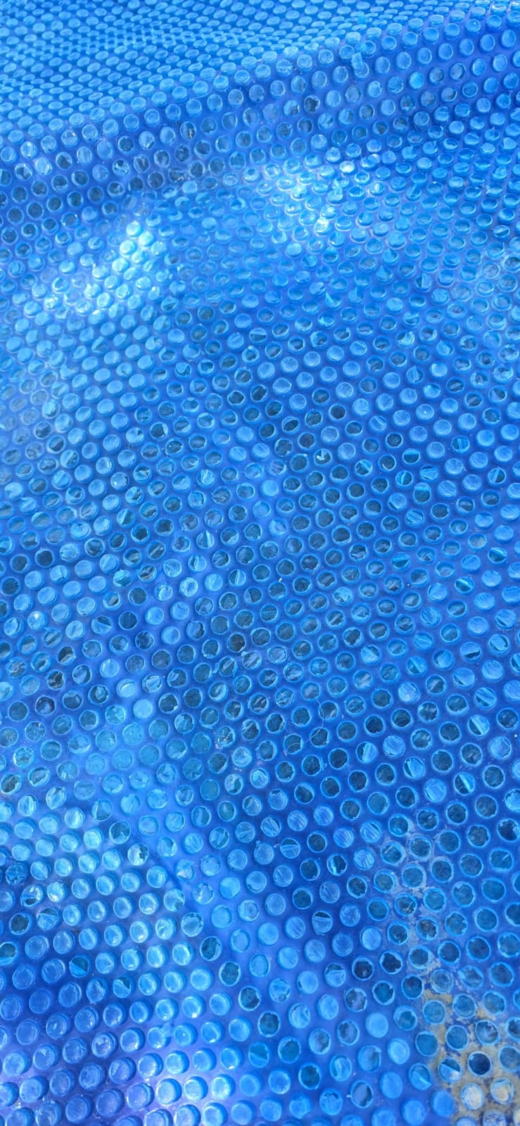 In The Swim 24' Premium Blue Round Solar Pool Cover 12 Mil customer photo 2