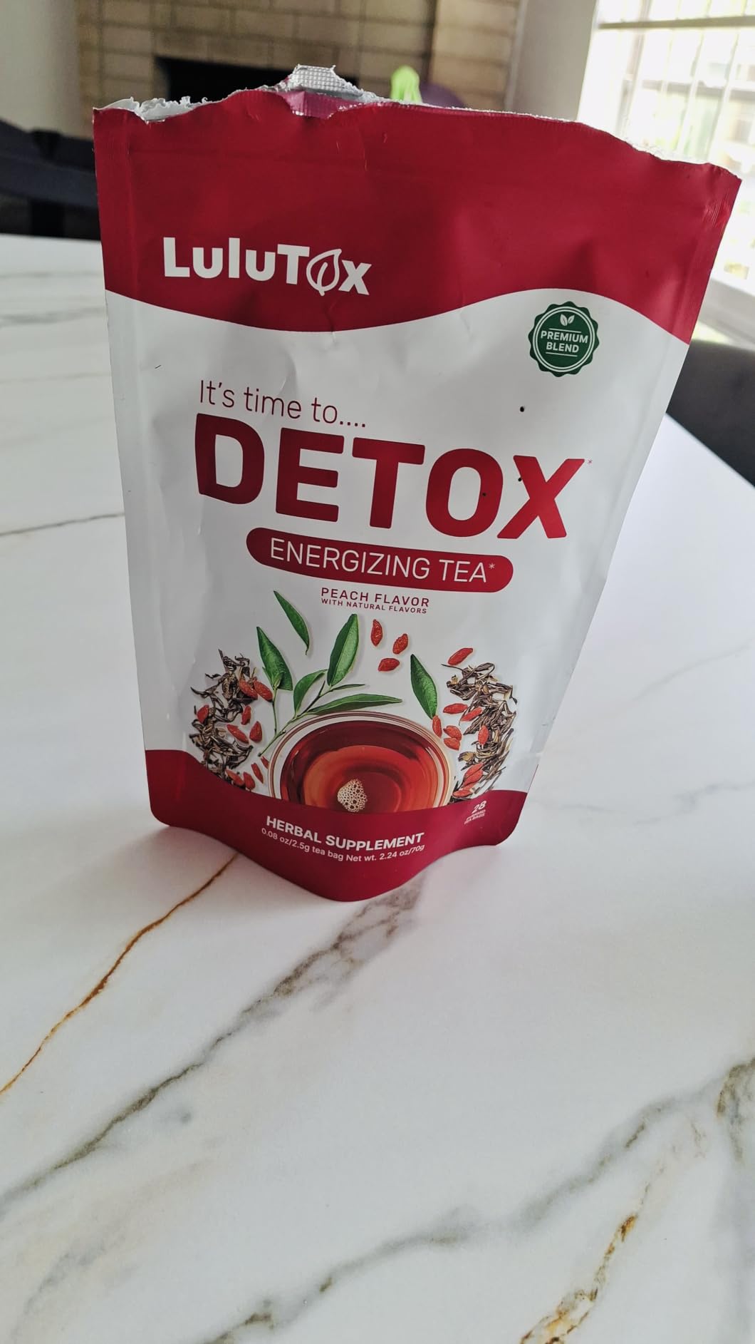LULUTOX Detox Tea - Herbal Blend with Dandelion and Ginseng - Supports A Healthy Weight, Digestive Health - Vegan, All Natural, Laxative-Free - Peach Flavor (28 Servings) customer photo 1
