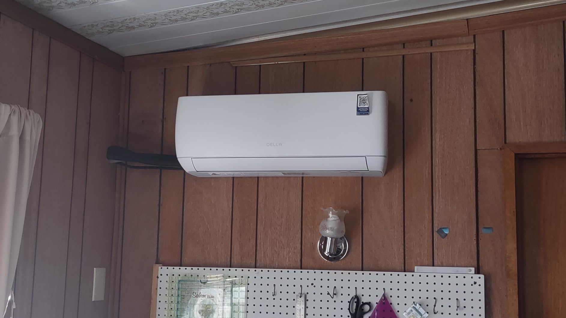 DELLA Motto Series 12000 BTU 20 SEER2 115V Mini Split AC, Cools Up to 550 Sq.Ft, Works with Alexa and Wifi, Ductless Inverter System Air Conditioner, Pre-Charged Heat Pump and 16.4ft Kits customer photo 2