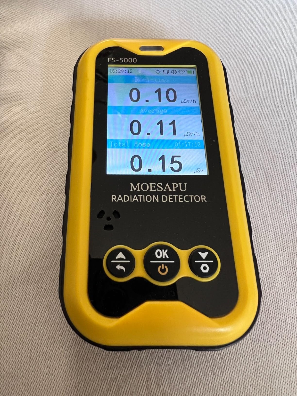 MOESAPU Geiger Counter Nuclear Radiation Detector, Rechargeable Handheld Radioactive Dosimeter with 2.4“ TFT Display GM Tube Detects X Ray Beta Gamma Portable Radiation Testing Device, FS5000 (Yellow) customer photo 1