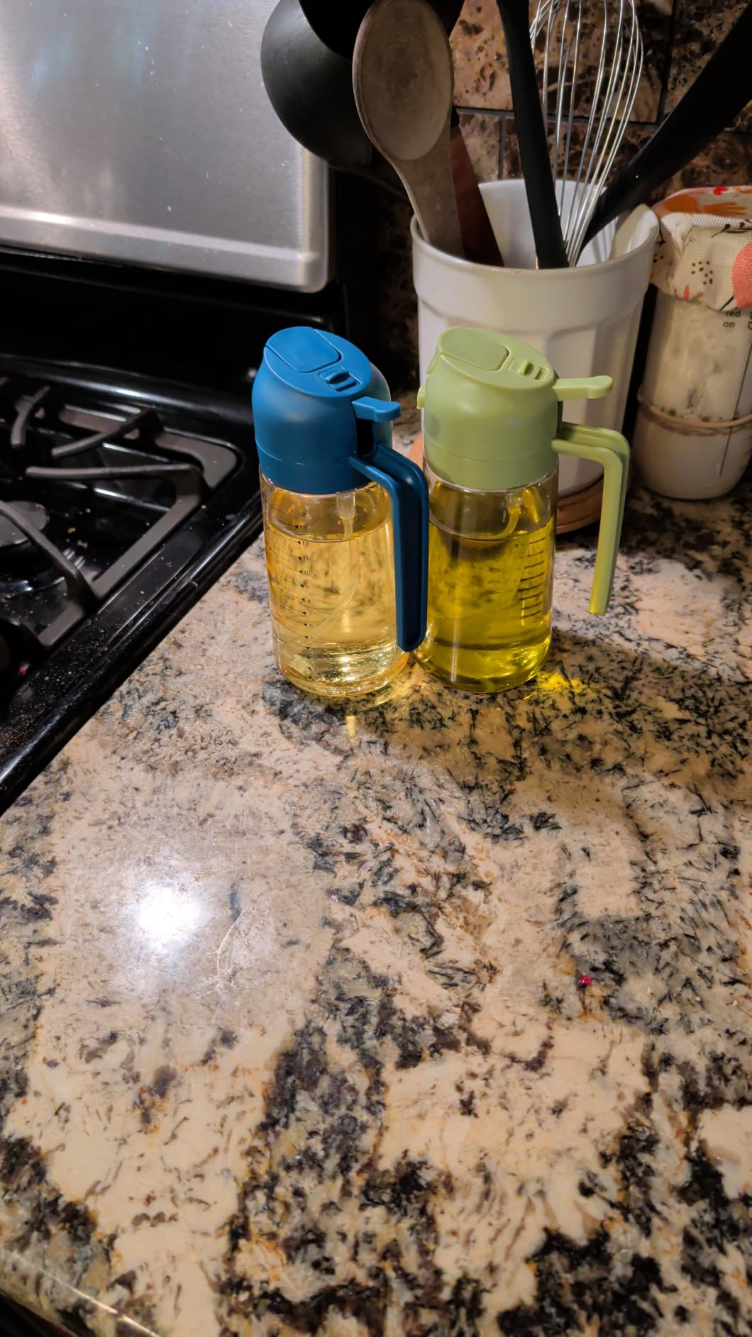TrendPlain 16oz/470ml Glass Olive Oil Sprayer for Cooking – 2 in 1 Olive Oil Dispenser Bottle for Kitchen Gadgets and Air Fryer Accessories, Salad, BBQ - Black customer photo 1
