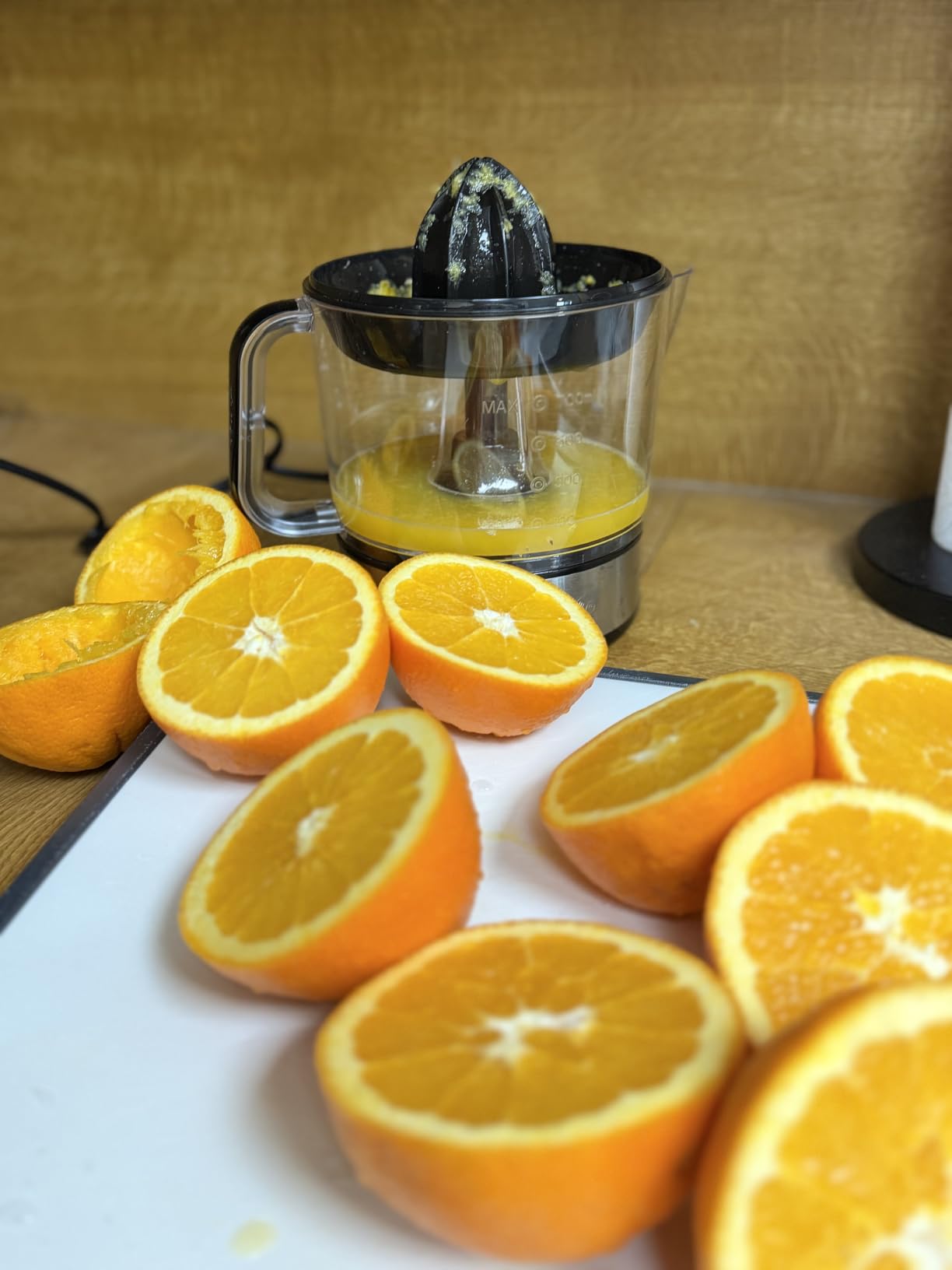Elite Gourmet ETS623 Electric Citrus Juicer, 24 oz, Black/Stainless Steel customer photo 1
