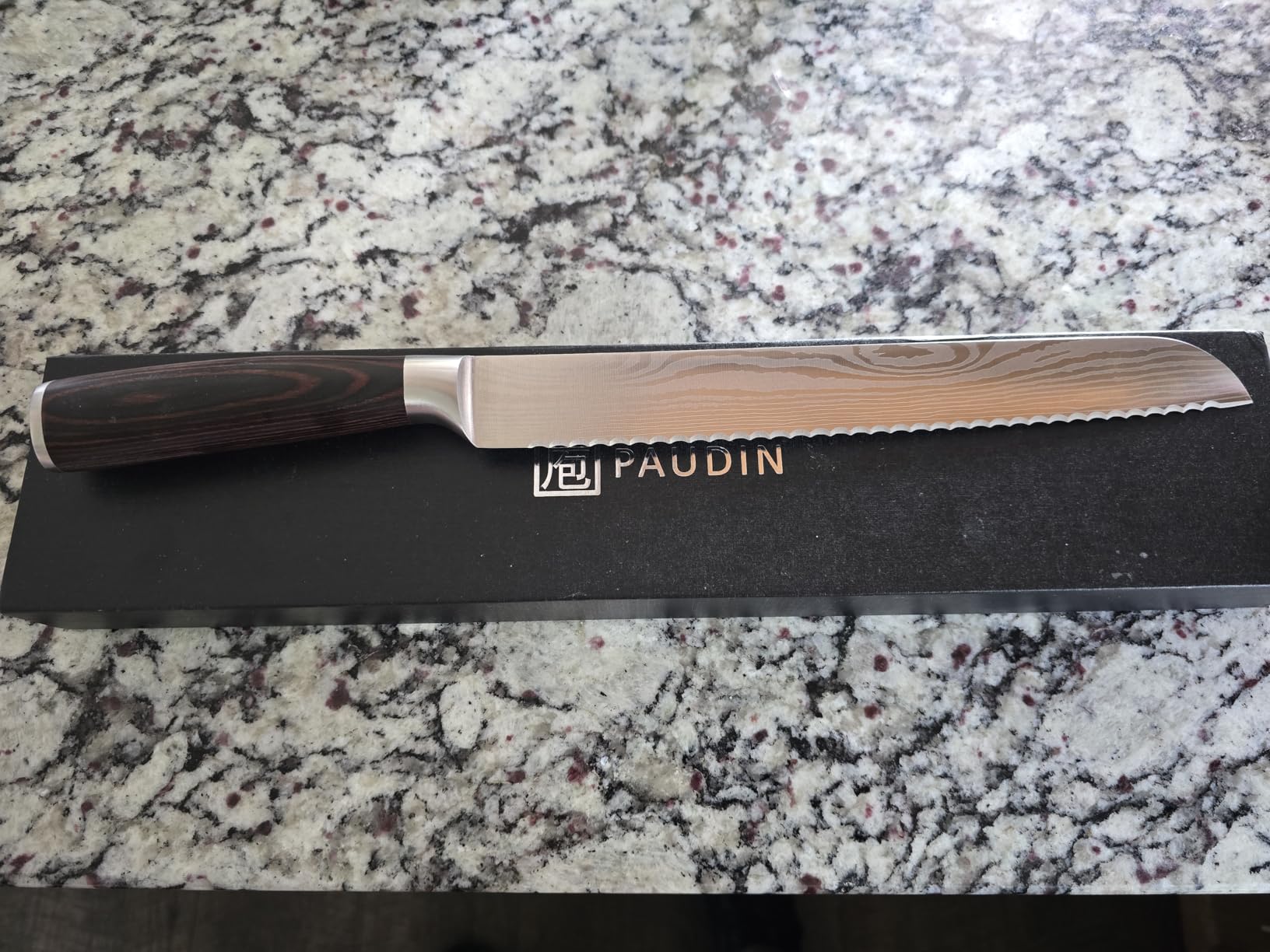 PAUDIN Bread Knife, 10 inch Serrated Knife, German Stainless Steel Bread Knife for Homemade Bread, Razor Sharp Edge for Efficient Slicing Sourdough Bread, Bagels, Cake customer photo 2