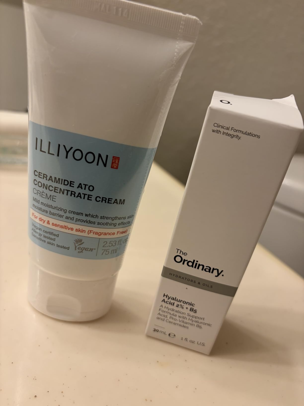 Illiyoon Ceramide Ato Concentrate Cream | Moisturizer for Dry & Sensitive Skin, 100hr Lasting Hydration, For Face & Body, Gentle for Infants, Moisture Barrier Repair, Vegan Certified, 2.53 fl.oz. customer photo 2
