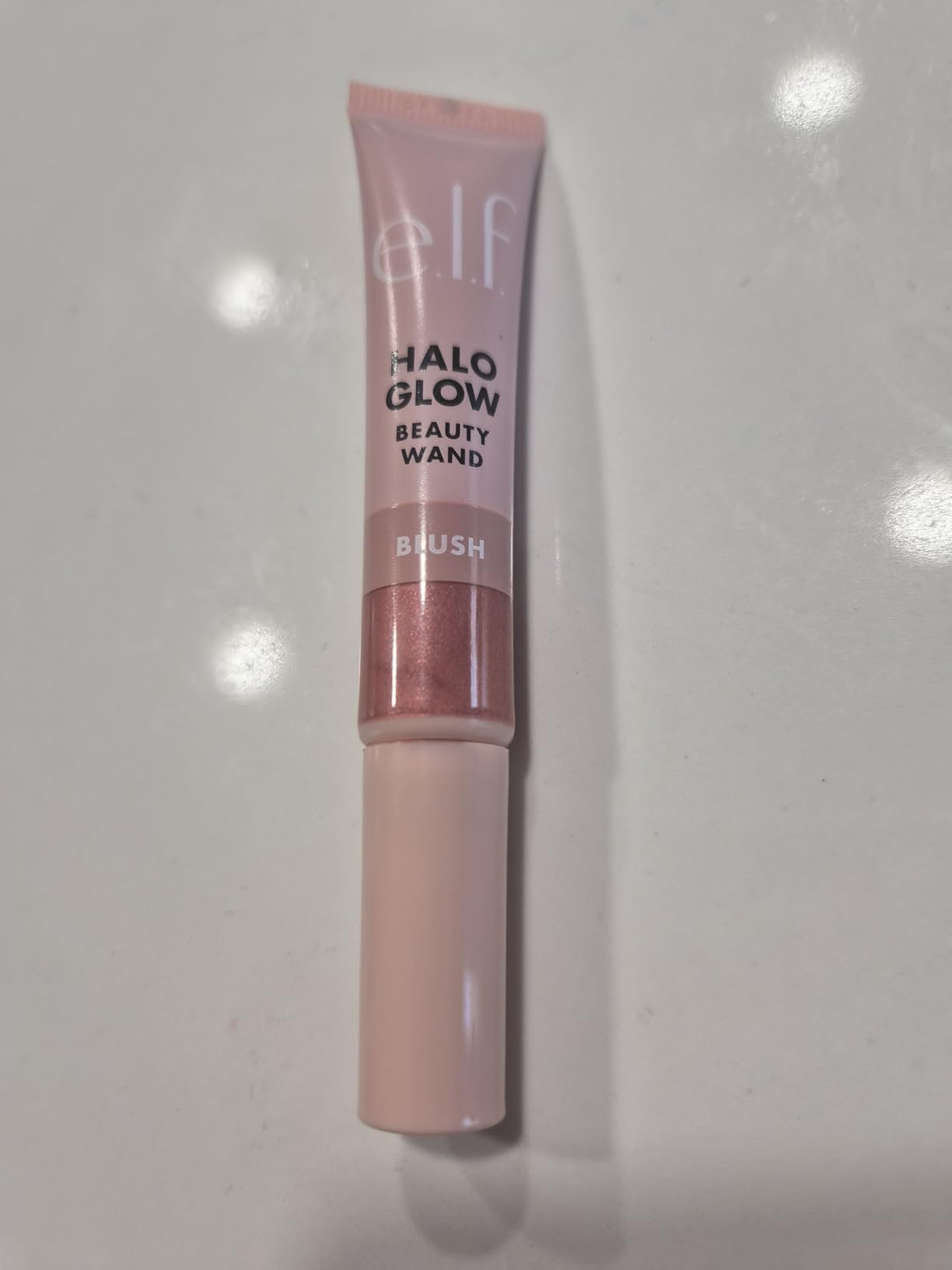 e.l.f. Halo Glow Blush Beauty Wand, Pink-Me-Up customer photo 1