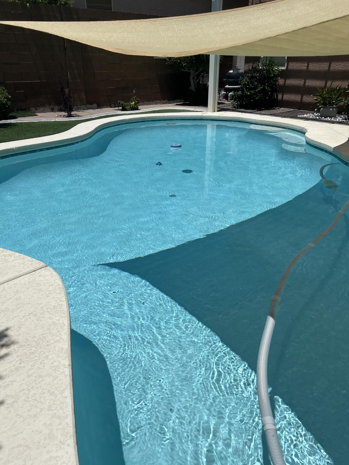 VINGLI 12x24ft Solar Pool Cover 12mil Rectangle Blue customer photo 2