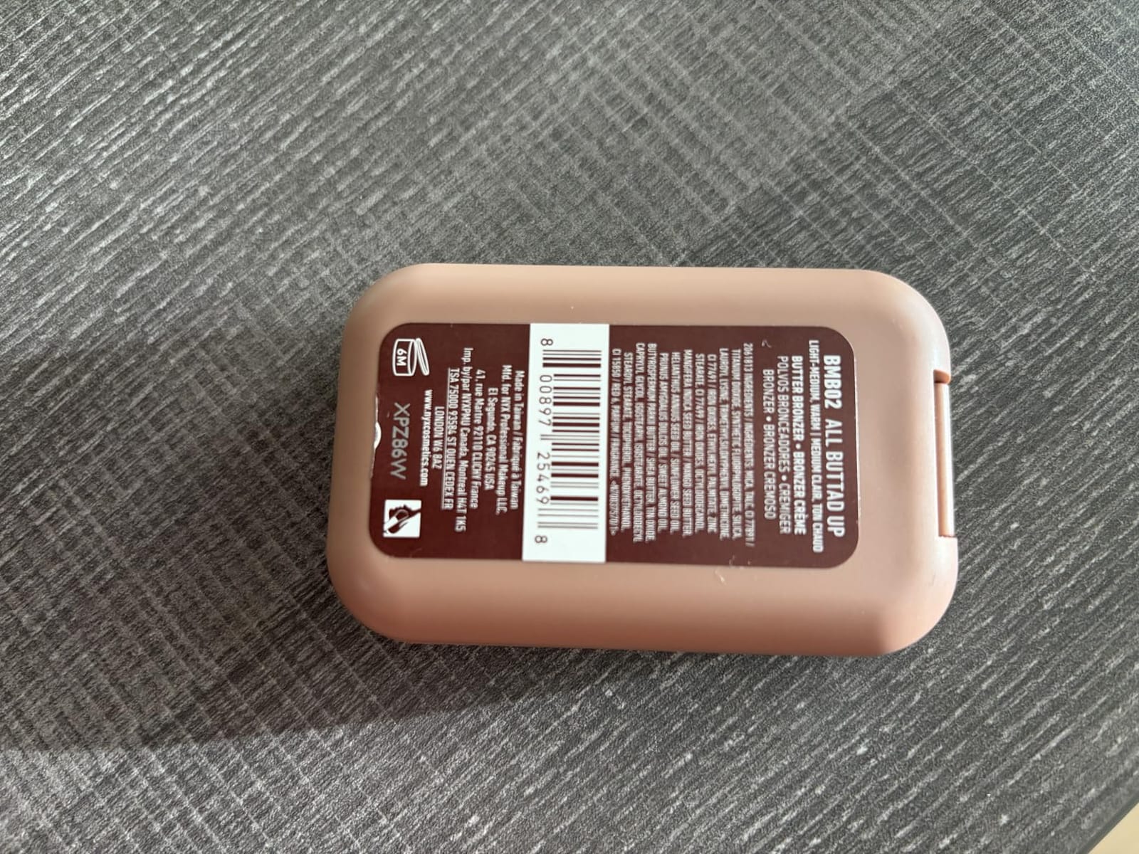 NYX PROFESSIONAL MAKEUP Matte Buttermelt Bronzer, Longwear Face Makeup with Up to 12 Hours of Wear, Vegan Formula - Deserve Butta (Light Medium Cool) customer photo 1