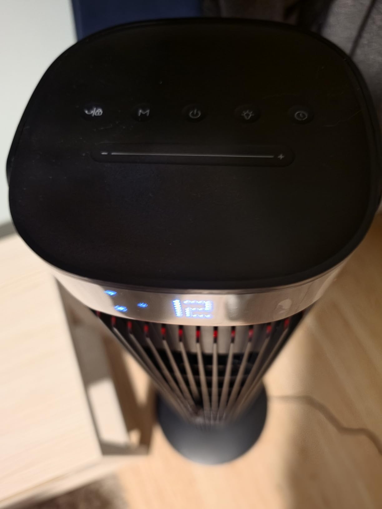 GoveeLife 42 in. Tower Fan, 150 Deg Oscillation, 5 Modes 12 Speeds, Black customer photo 1