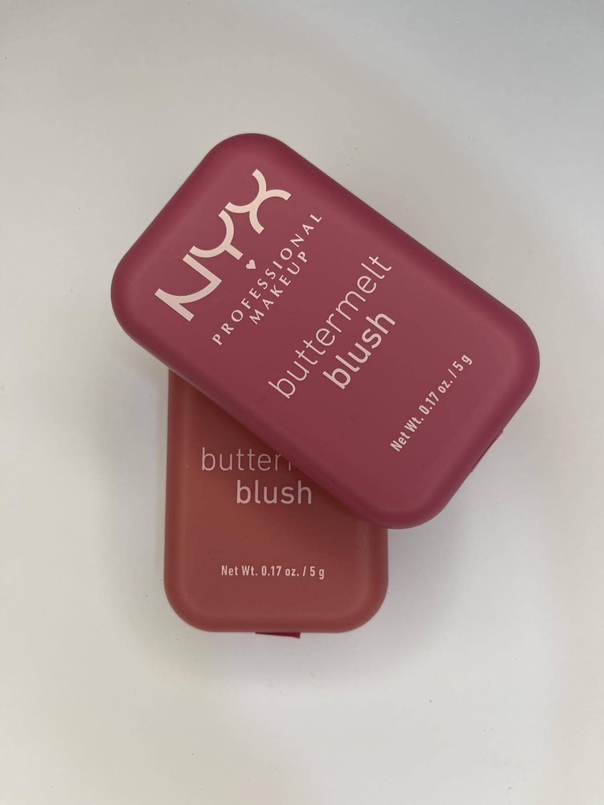 NYX PROFESSIONAL MAKEUP Buttermelt Powder Blush, Fade and Transfer-Resistant Blush, Up to 12HR Make Up Wear, Vegan Formula - For The Butta customer photo 1