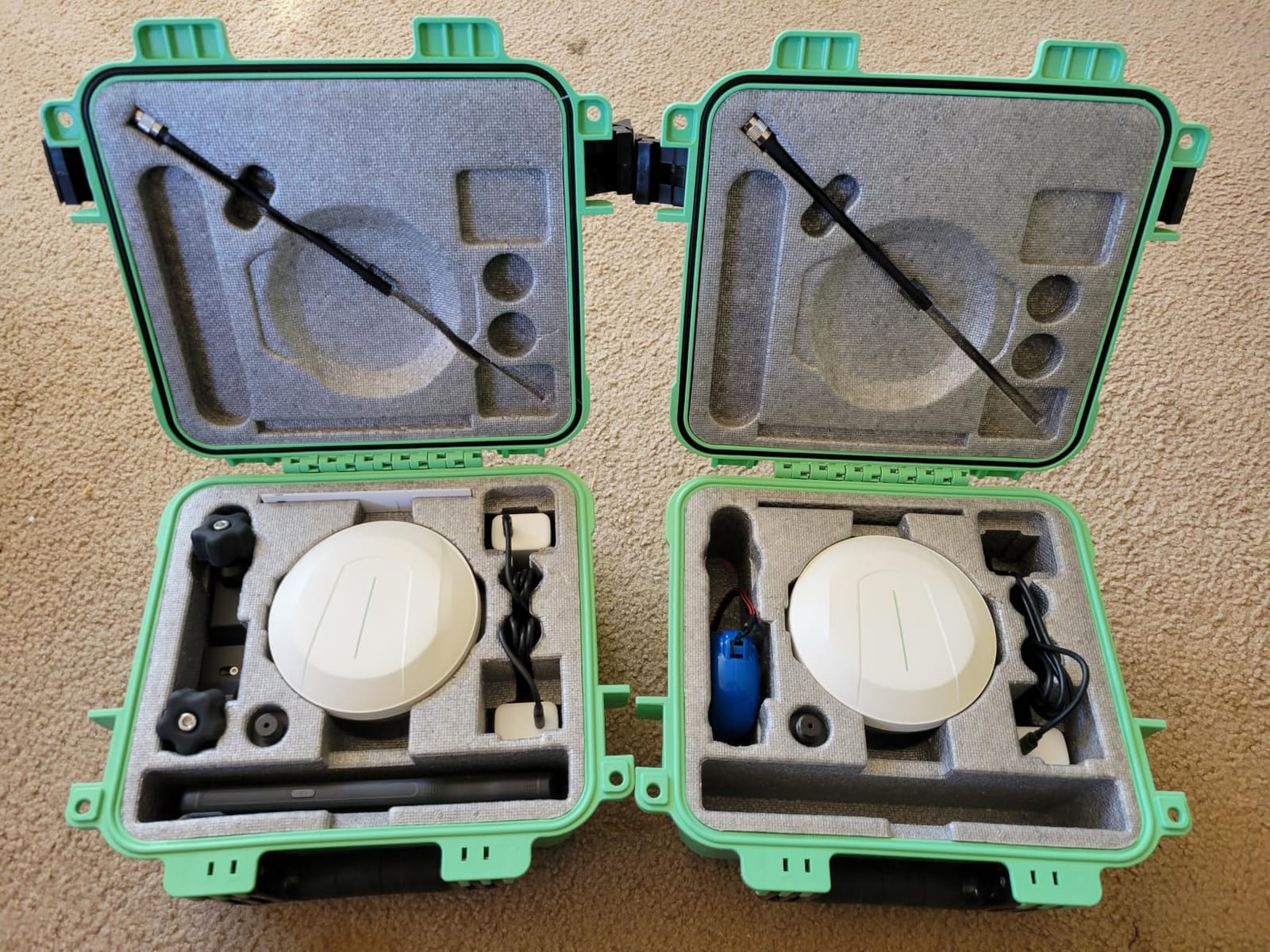 E1 GNSS Survey Equipment 20 Hours Endurance RTK GPS with IMU Rover & Base Handheld Collector with Survey Software RTK Surveying Equipment, 1408 Channels, 15km UHF Range, 60° Tilt Survey customer photo 2