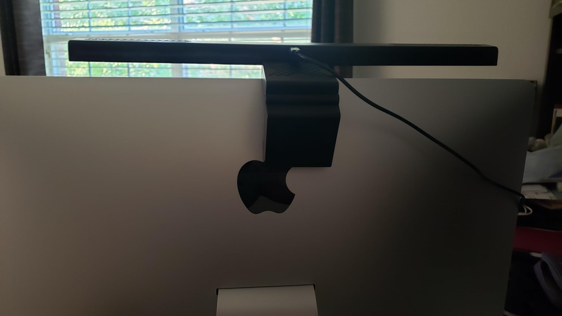 Monitor Light Bar, Curved Computer Monitor Lamp for Eye Caring LED Dimmable Screen Light Bar, 3 Color Temperature Mode Lights, Touch Control USB Powered Monitor Lamp for Desk/Office/Home/Game customer photo 2