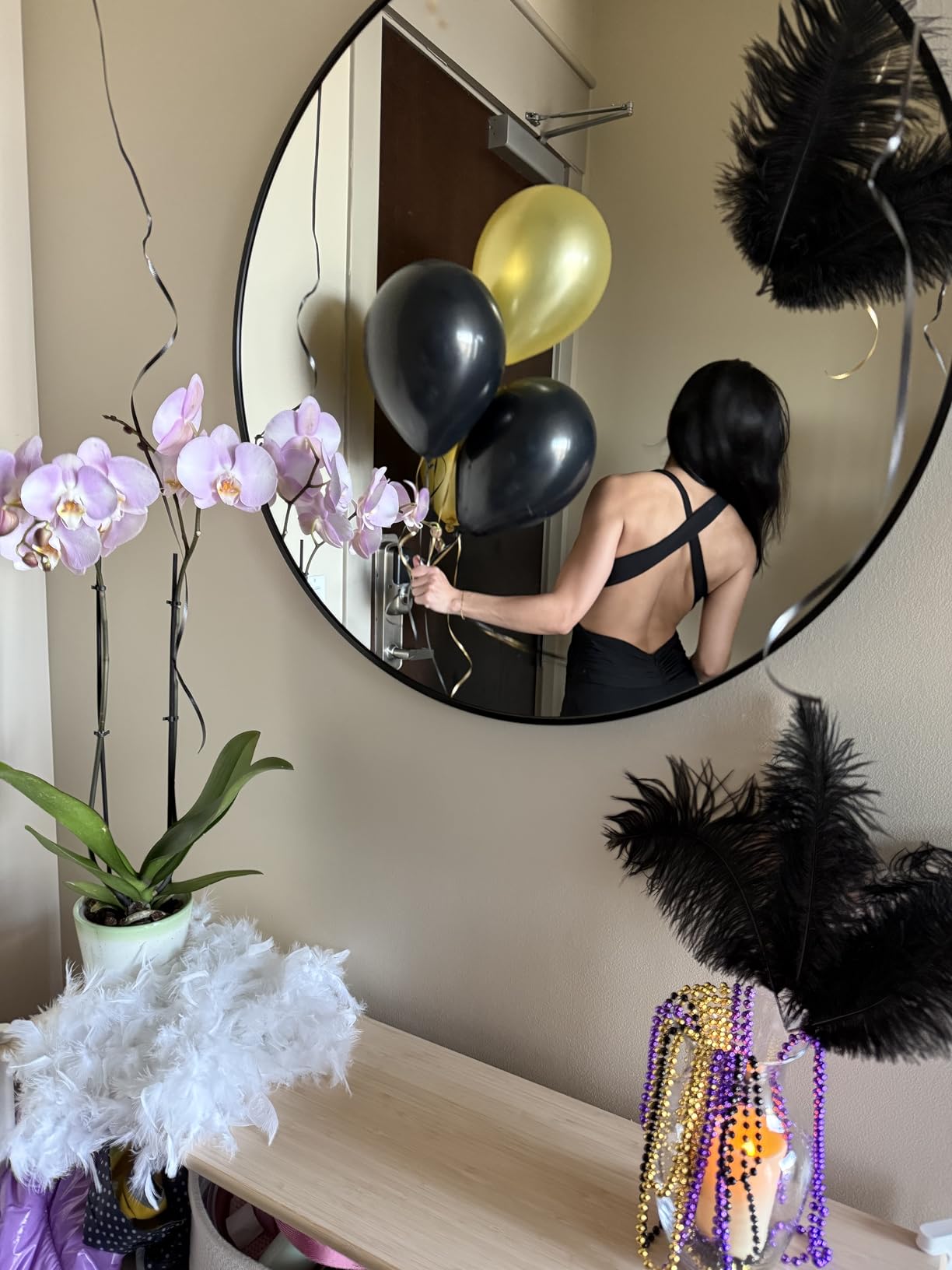 Black and Gold Balloons, 50Pcs 12 Inch Black Gold Confetti Balloons with Ribbons for Birthday,Graduation,New Years,Wedding,Engagement Party Decorations customer photo 1