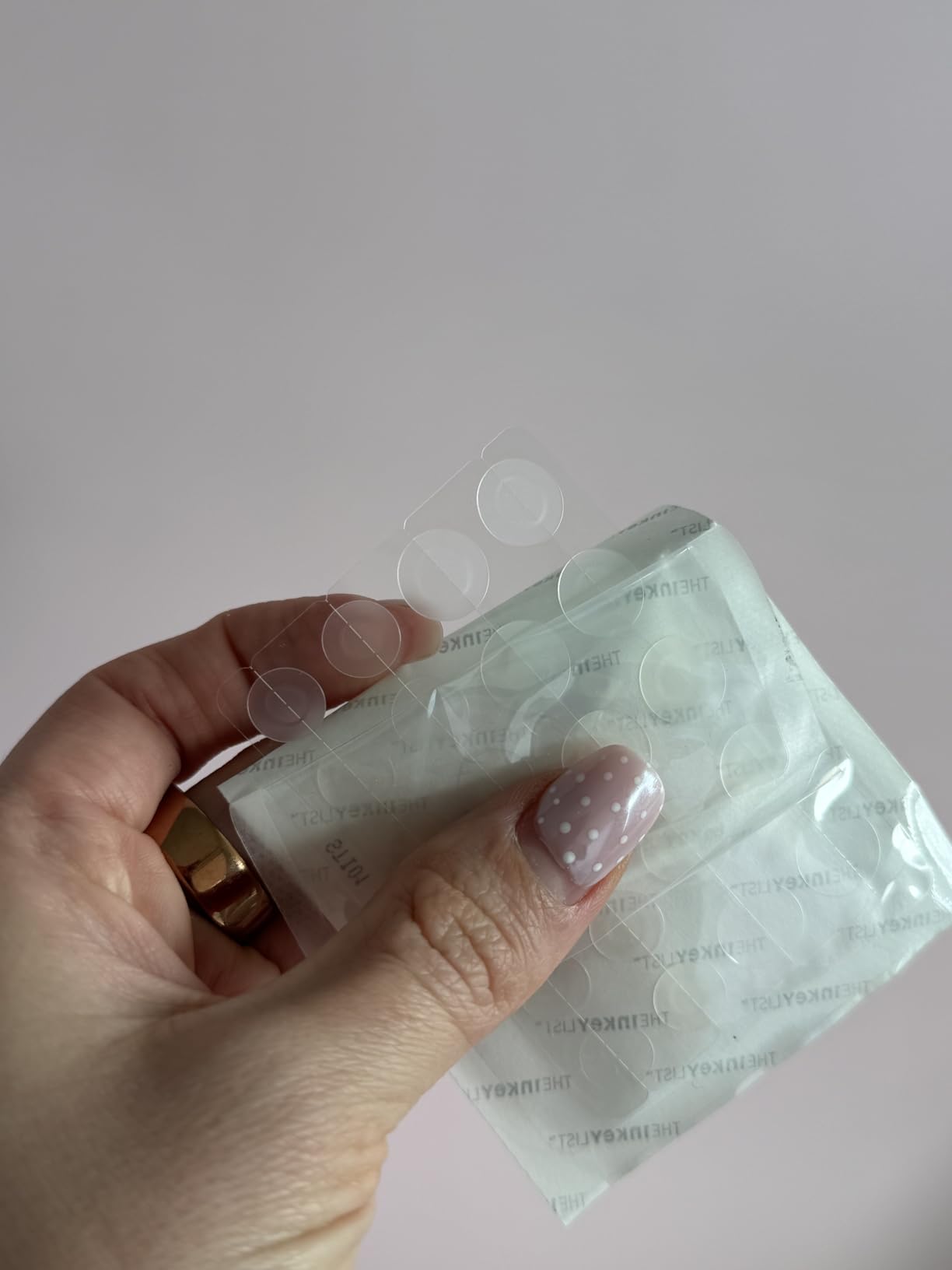 The INKEY List Hydrocolloid Invisible Pimple Patches, Spot Patches Contains Salicylic Acid, Day/Night Anti Acne Patches, Vegan & Cruelty Free, Suitable For All Skin Types customer photo 2