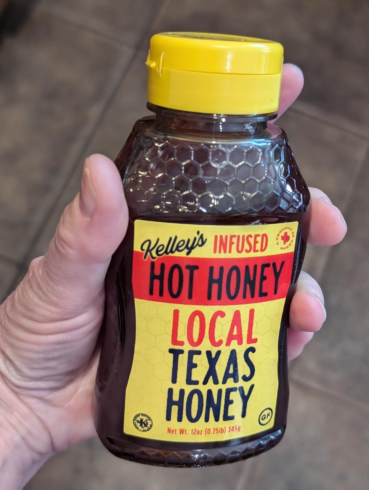 Kelley's Hot Honey, 12 Oz – 100% Unfiltered Raw Honey Infused with Chili Pepper – Rich Flavor for BBQ, Fried Chicken, Pizza, Charcuterie Board, Cornbread customer photo 1