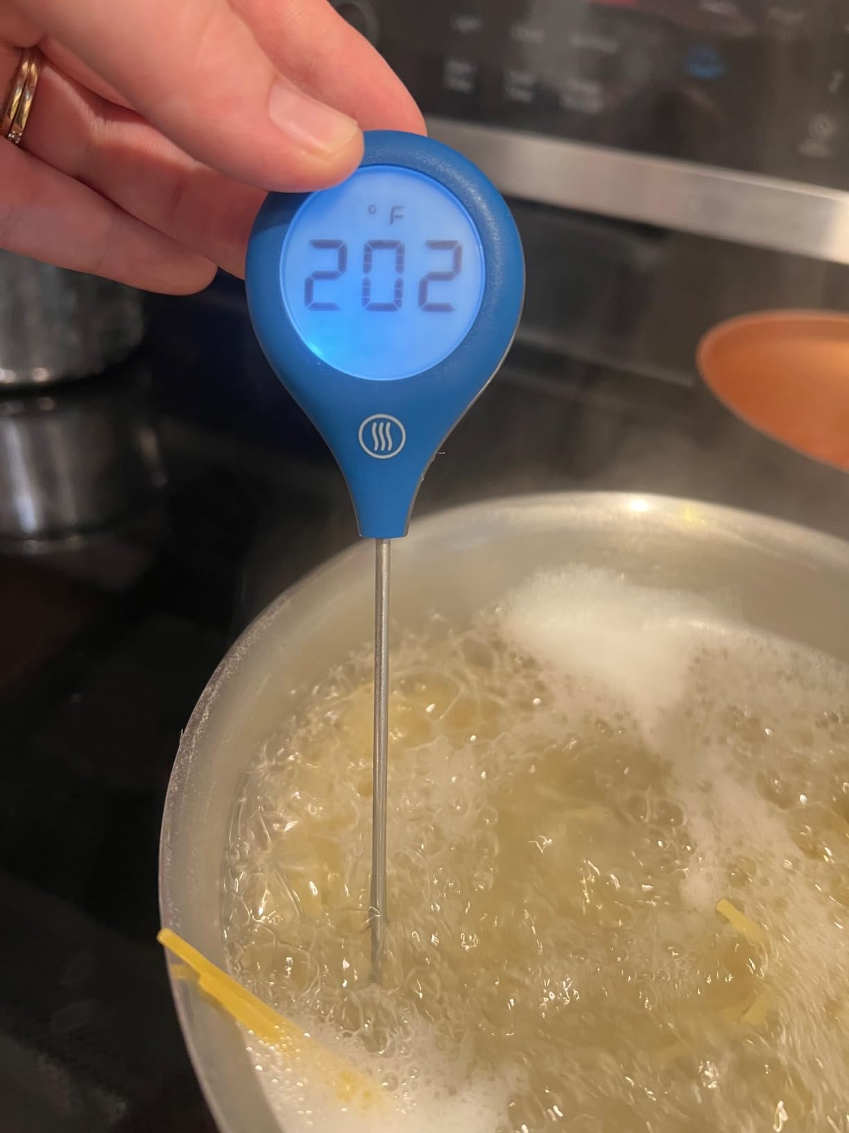 ThermoWorks ThermoPop 2 — Best Value Instant Read Thermometer - Cayenne Pepper Red customer photo 2