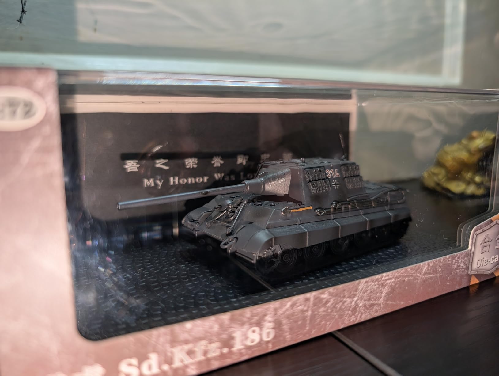 NUOTIE 1/72 Scale is-2 Military Heavy Tank Model Classic World War II Soviet Metal Diecast Vehicle Tank Model with Transparent Storage Box Gift or Collection for Adults customer photo 1