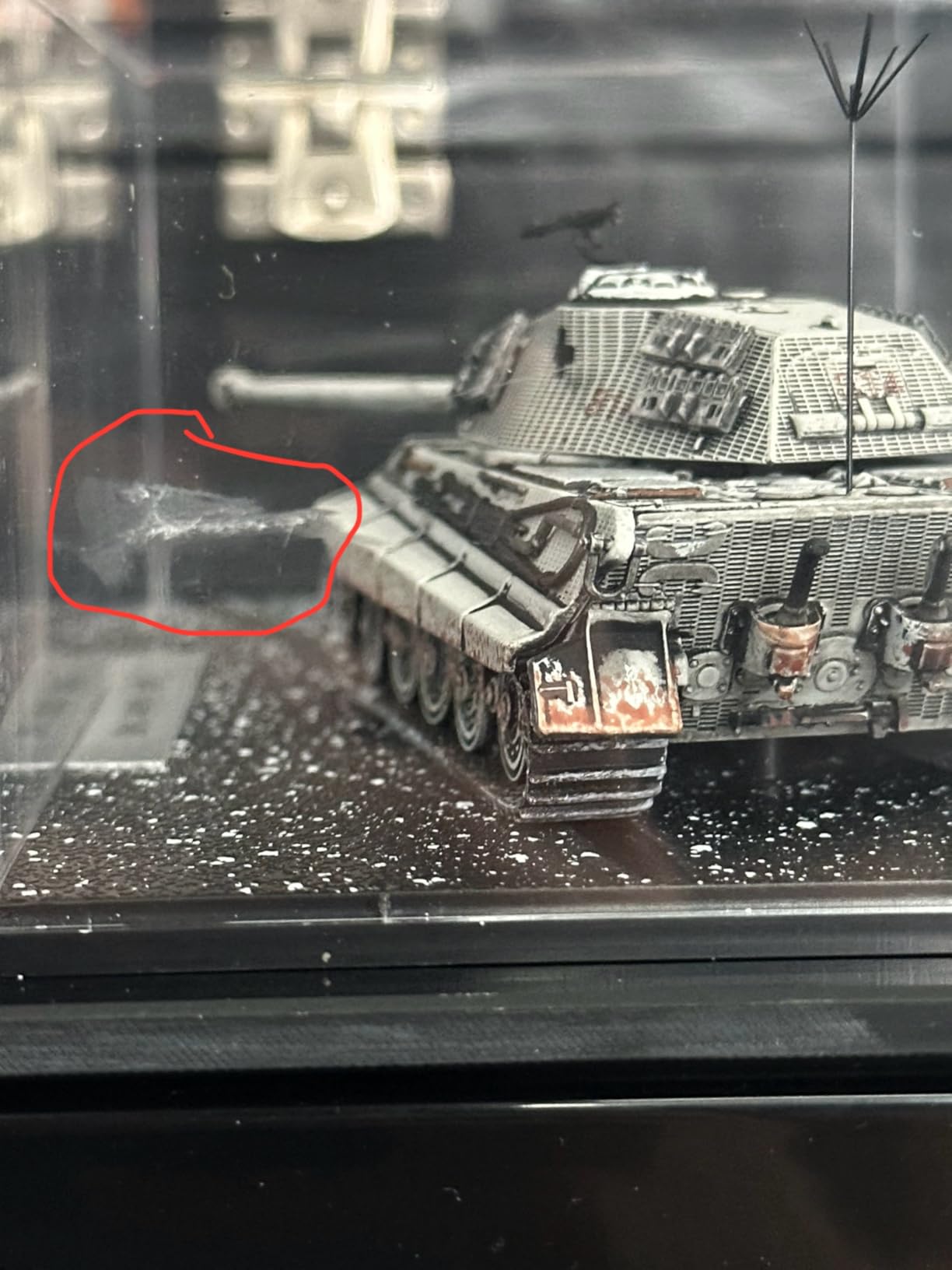 NUOTIE 1/72 Scale is-2 Military Heavy Tank Model Classic World War II Soviet Metal Diecast Vehicle Tank Model with Transparent Storage Box Gift or Collection for Adults customer photo 2