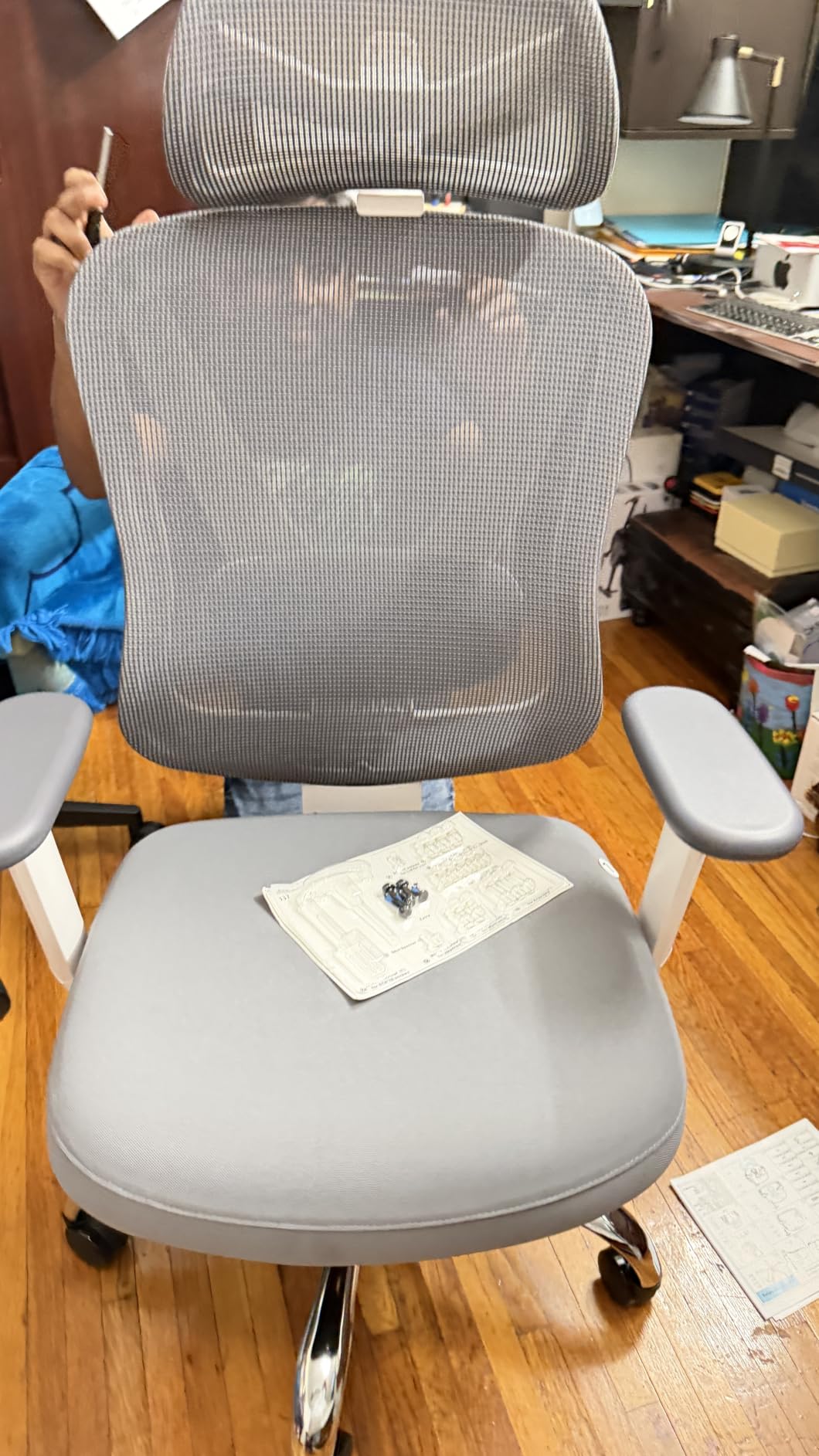 HOLLUDLE Ergonomic Mesh Office Chair - 3D Adjustable Lumbar Support & 3D Armrests, V-Shaped Back, Adjustable Desk Chair for Office & Home, Black customer photo 2