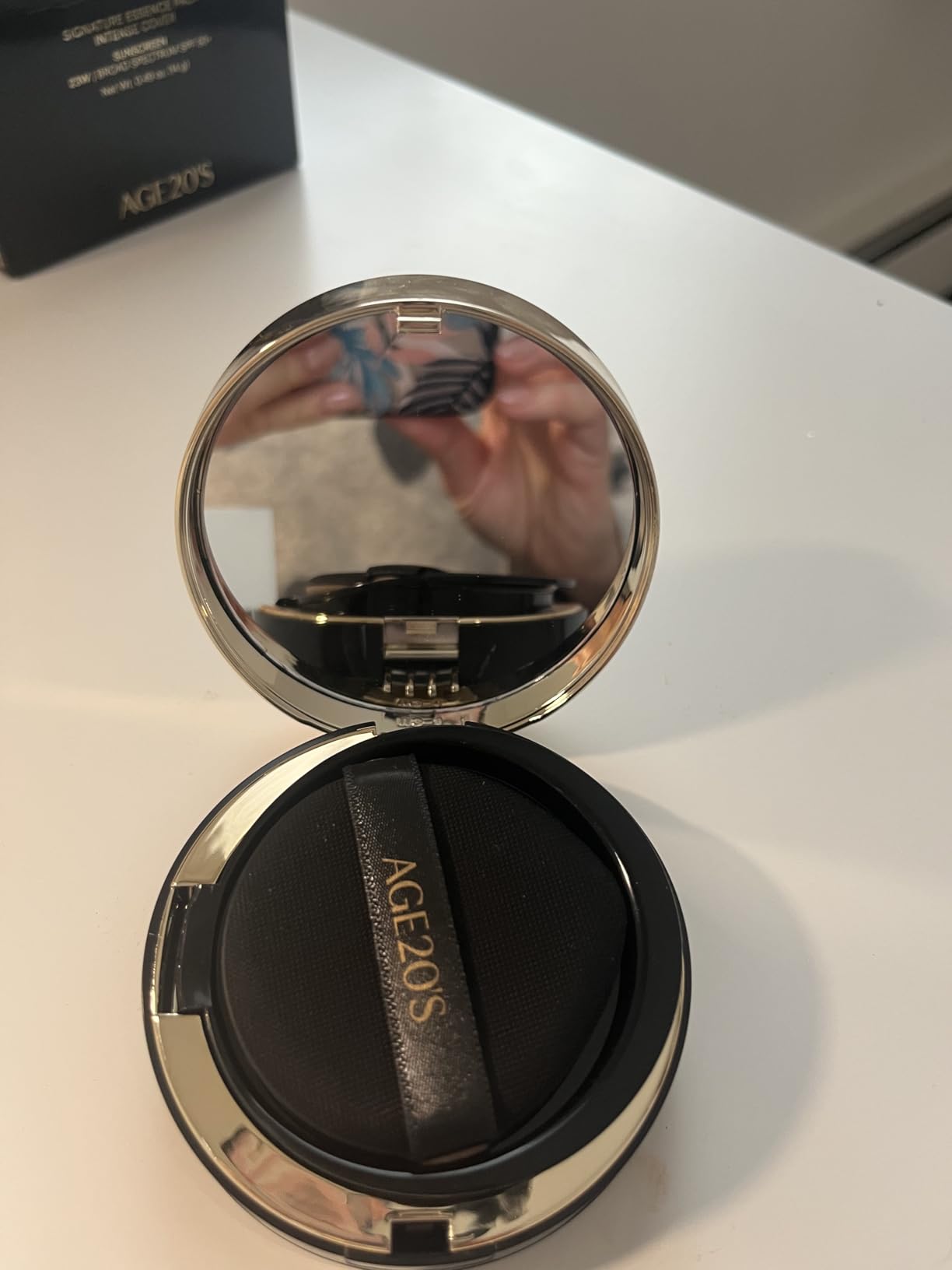 AGE20'S Signature Essence Pact SPF 50+ | Pack of 1 | 23W BEIGE | Cream Foundation, Dewy Finish, Natural Coverage | Korean Cushion Foundation customer photo 2