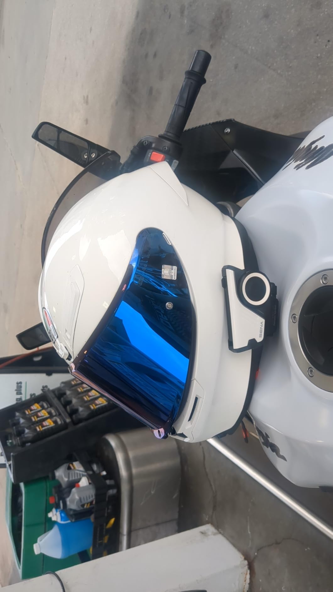 Sena 60S Motorcycle Communication Headset with Wave, Mesh, and Bluetooth Intercom, 2nd Generation Sound by Harman Kardon customer photo 1