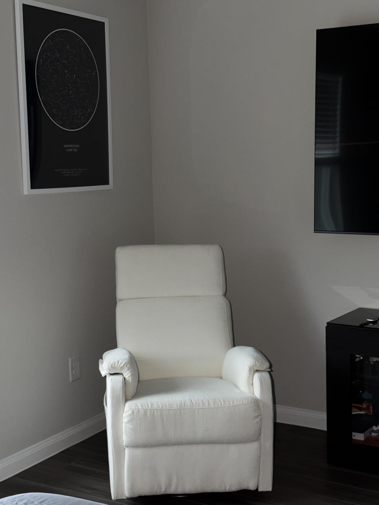 Korser Recliner Chair, Swivel Rocking Recliner Chair for Adults, Glider Rocking Chair, Small Nursery Chair Recliner for Living Room, Reclining Chair with Modern-Designed Armrests, Chenille, Beige customer photo 1