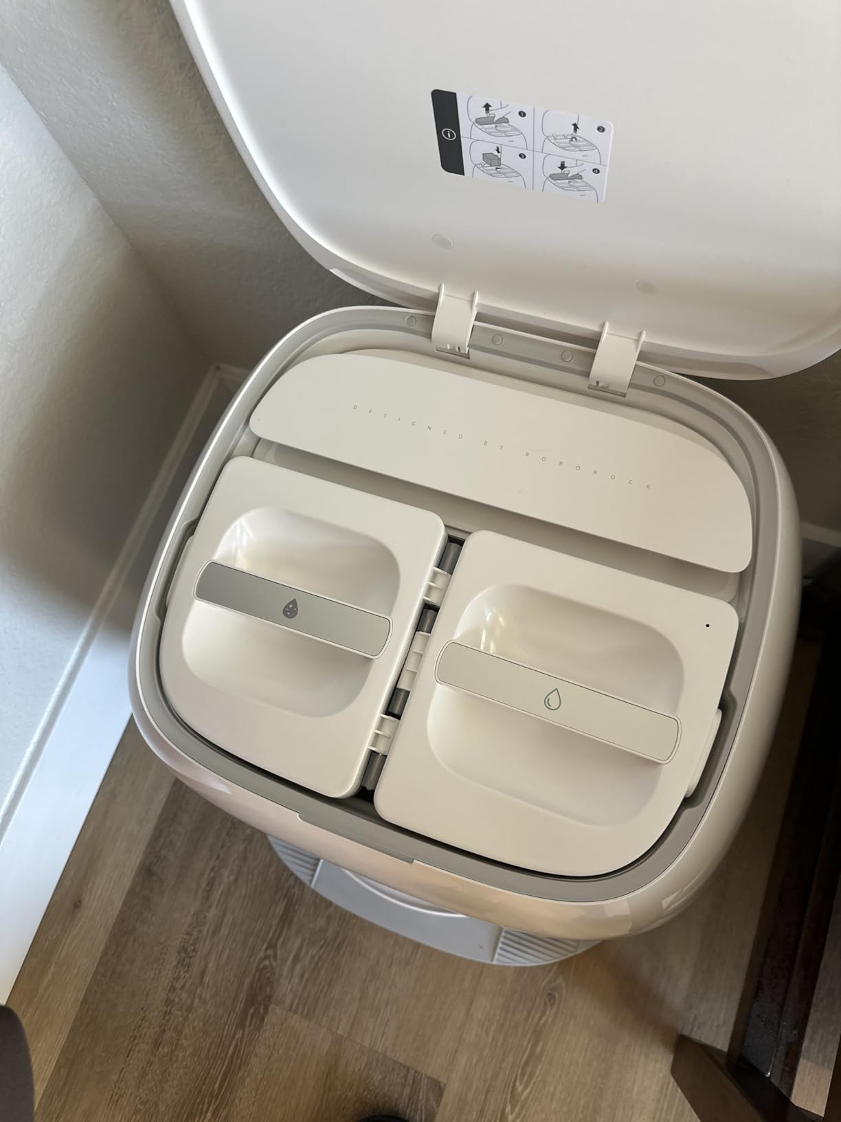 roborock Qrevo CurvX Robot Vacuum and Mop, 22,000Pa Suction customer photo 2
