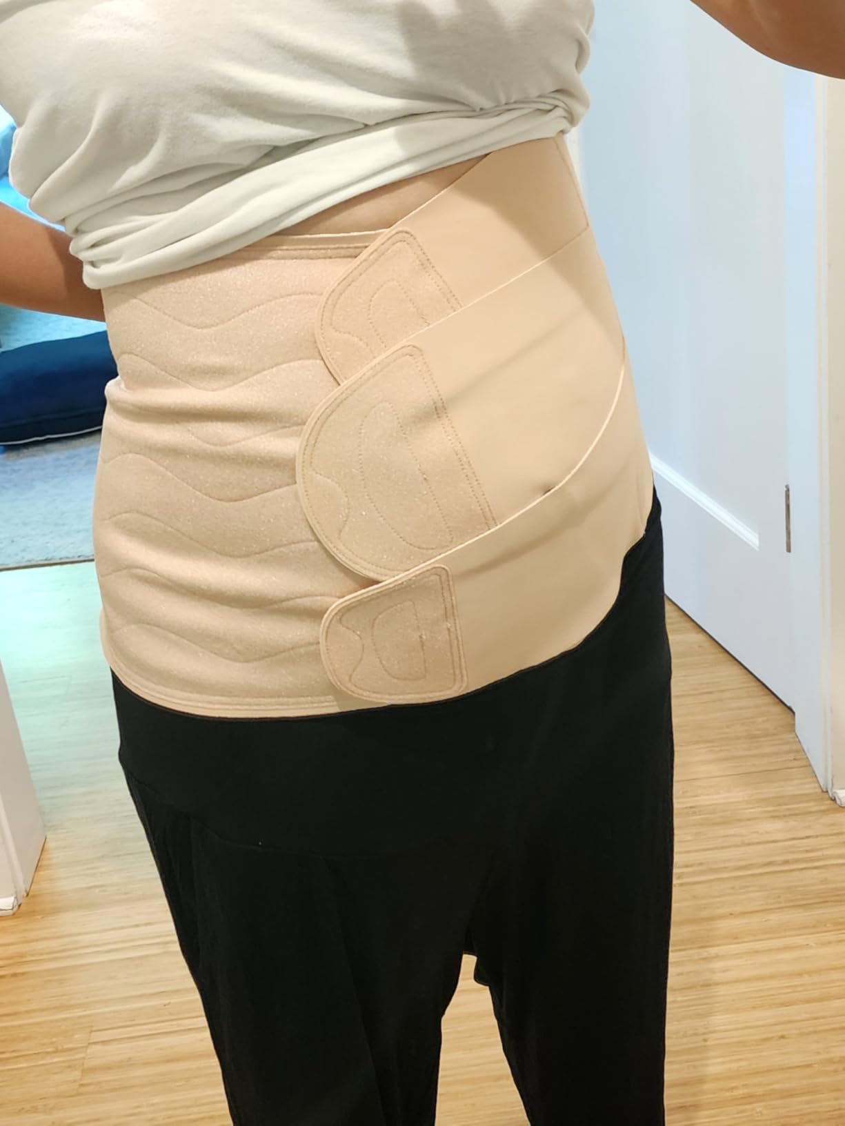 Momcozy Ergowrap Postpartum Belly Band, 3D Lifting & Ergonomic Back Support customer photo 1