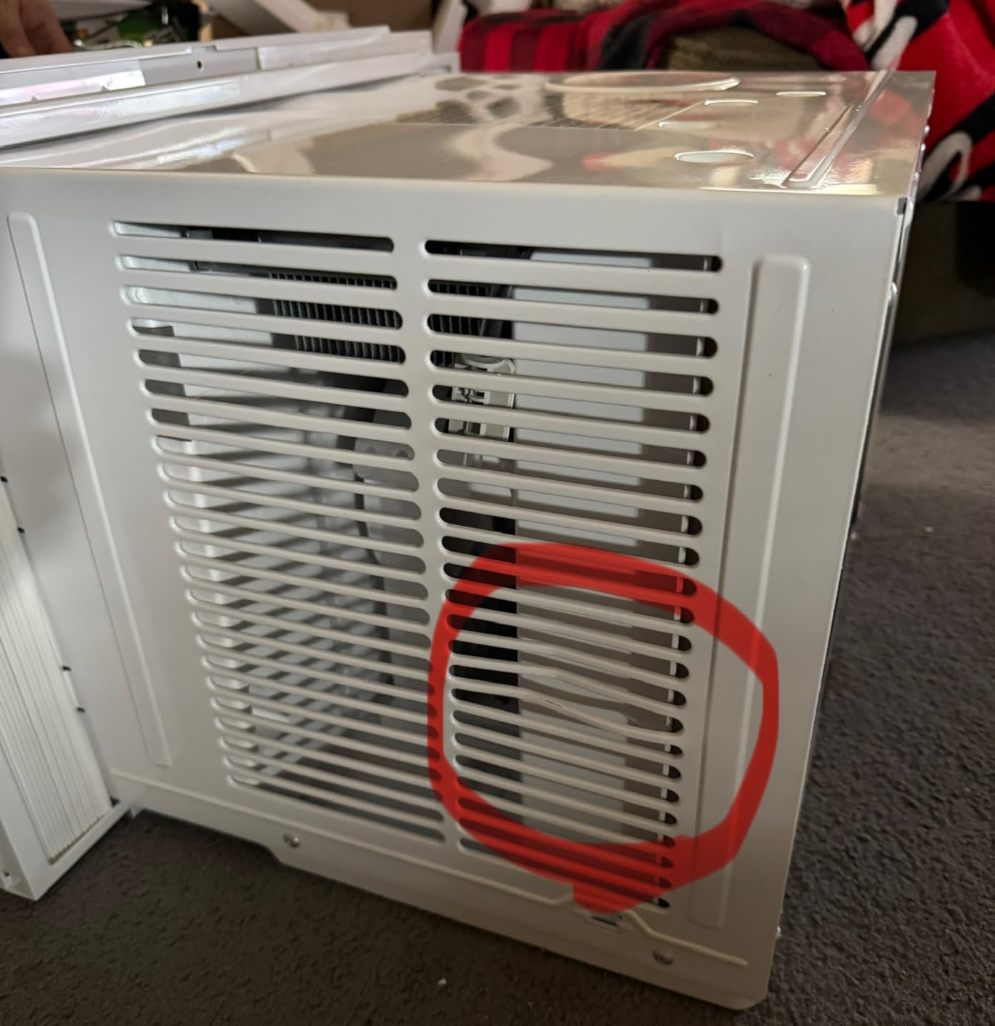 Midea 14,000 BTU Smart Inverter 115V Window Air Conditioner, 700 Sq Ft customer photo 2