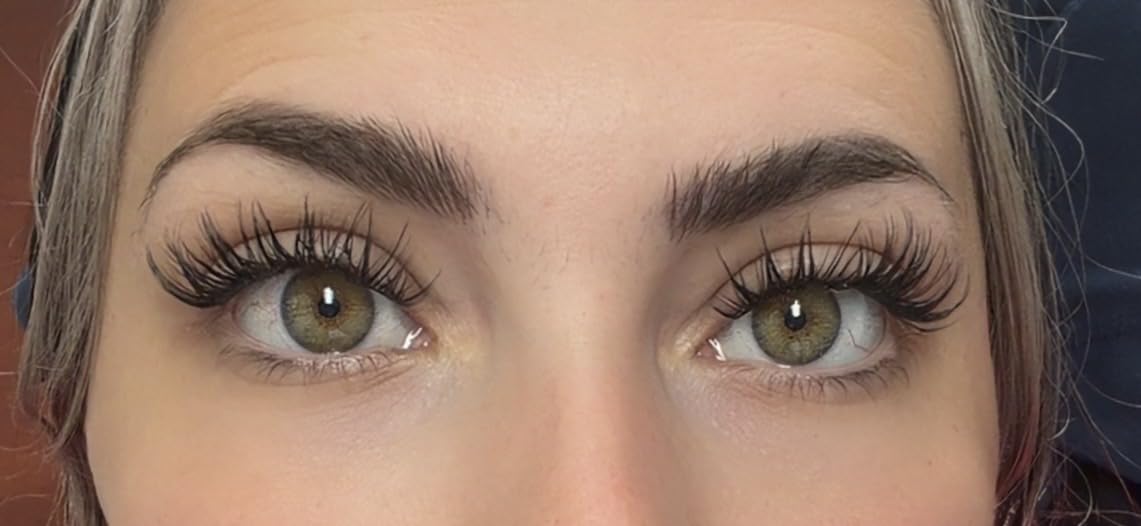 Goddvenus Lash Clusters Kit Wispy Eyelash Clusters Lashes Natural DIY Lash Extension Kit 10-16mm Cluster Eyelash Extensions Kit 300pcs C Curl Individual Lashes Cluster Eyelash (With Tweezers) customer photo 2