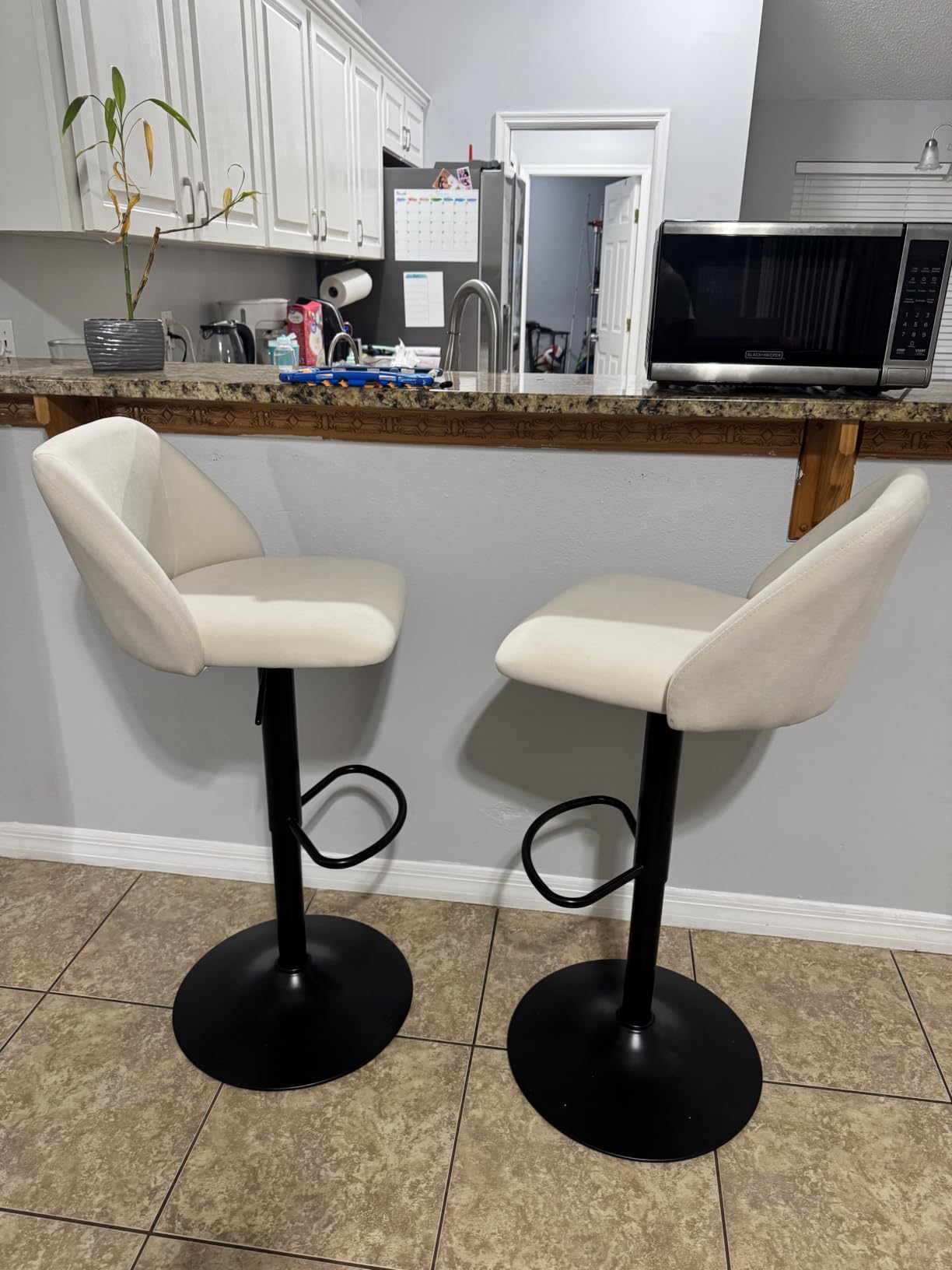 COLAMY Bar Stools Set of 2, Modern Swivel Bar Chairs, Adjustable Upholstered Barstools Counter Height with Full Backrest for Bar, Dining Room, Kitchen Island, Beige customer photo 1