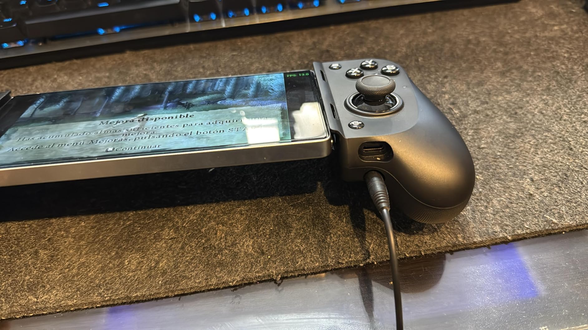 Razer Kishi V3 Gaming Controller for iPhone & Android, USB-C, Black customer photo 1