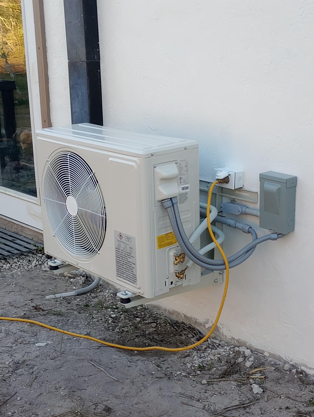 Mountman 18000 BTU Mini Split AC/Heating System,19 SEER2 208/230V Energy Efficient Ductless Inverter System,Cools Up to 1250 Sq.Ft with Pre-Charged Condenser,Heat Pump & Installation Kits customer photo 1