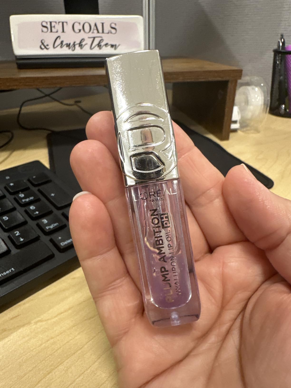 L'Oreal Paris Plump Ambition pH Hyaluron Lip Oil, Color Shifting Lip Tint with 24HR Hydration, Volumizing Shine and Lasting Color, 020 pH Rosé customer photo 1
