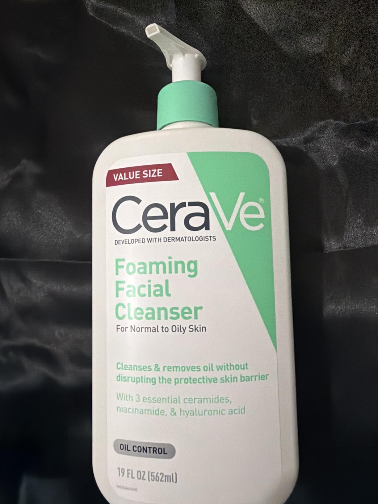 CeraVe Foaming Facial Cleanser, Face Wash for Oily Skin, 8fl oz customer photo 2