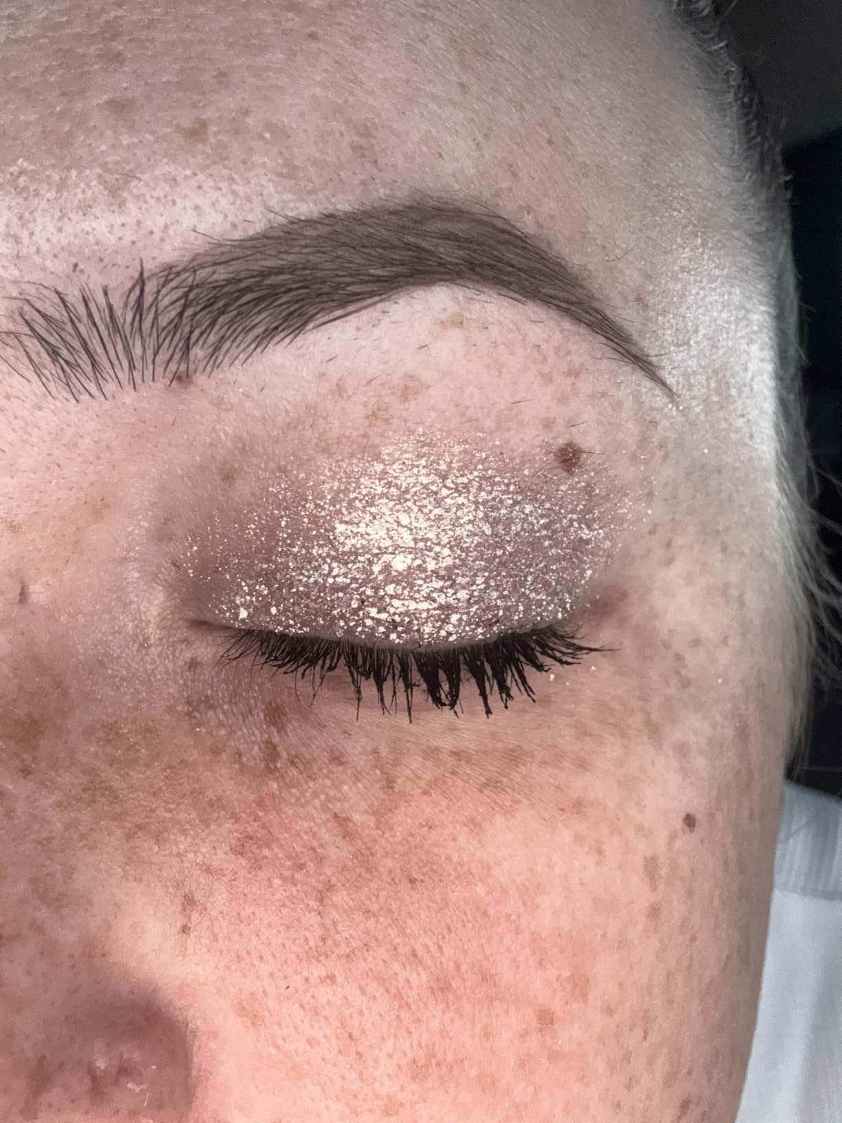 SHEGLAM Crystal Jelly Glaze Stick Eye Shadow Stick Eyeliner Brightener Pencil Crayon with Brush Easy to Blend Long Lasting Shimmer Eyeshadow-Champagne Gleam customer photo 1