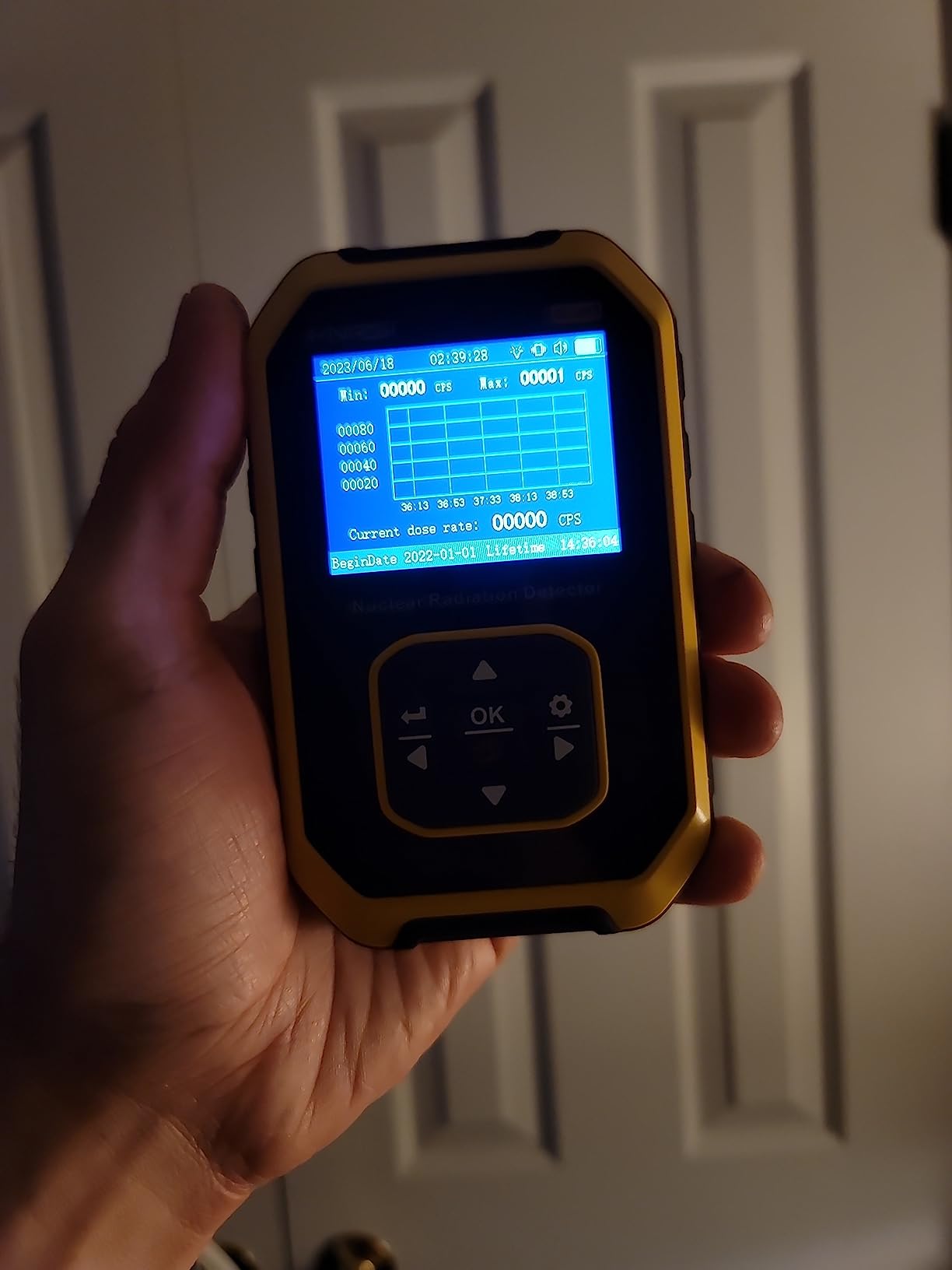 FNIRSI GC-01 Geiger Counter Nuclear Radiation Detector,Curve Display customer photo 2