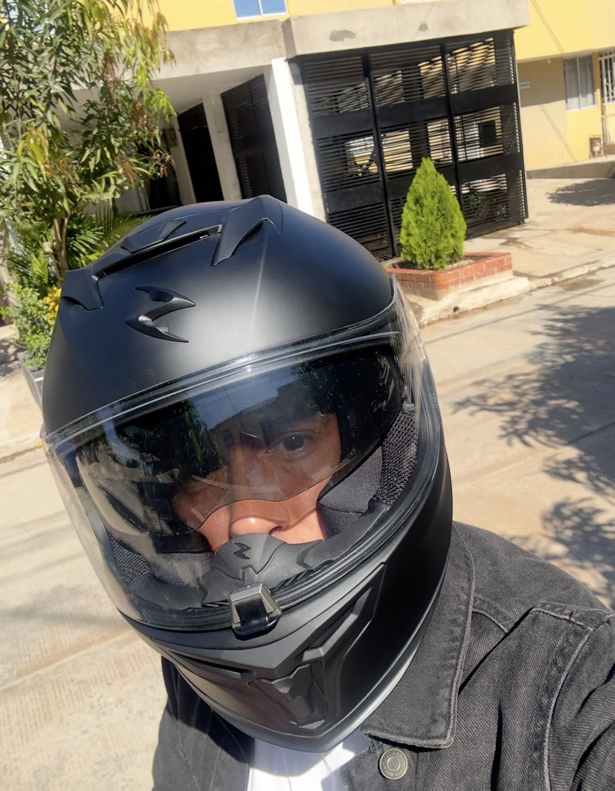 ScorpionEXO T520 Full Face Touring Motorcycle Helmet with Bluetooth Ready Speaker Pockets DOT ECE Approved Nama-Shimi (Black/Chameleon - Medium) customer photo 1