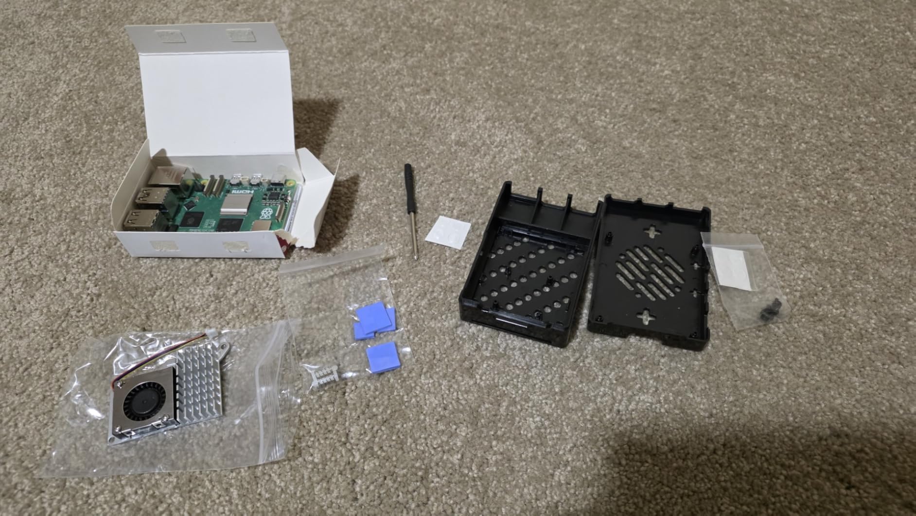 RasTech Raspberry Pi 5 Kit 4GB RAM with Pi 5 Case, Active Cooler, Screwdrive and Pi 5 4GB Board Included customer photo 1