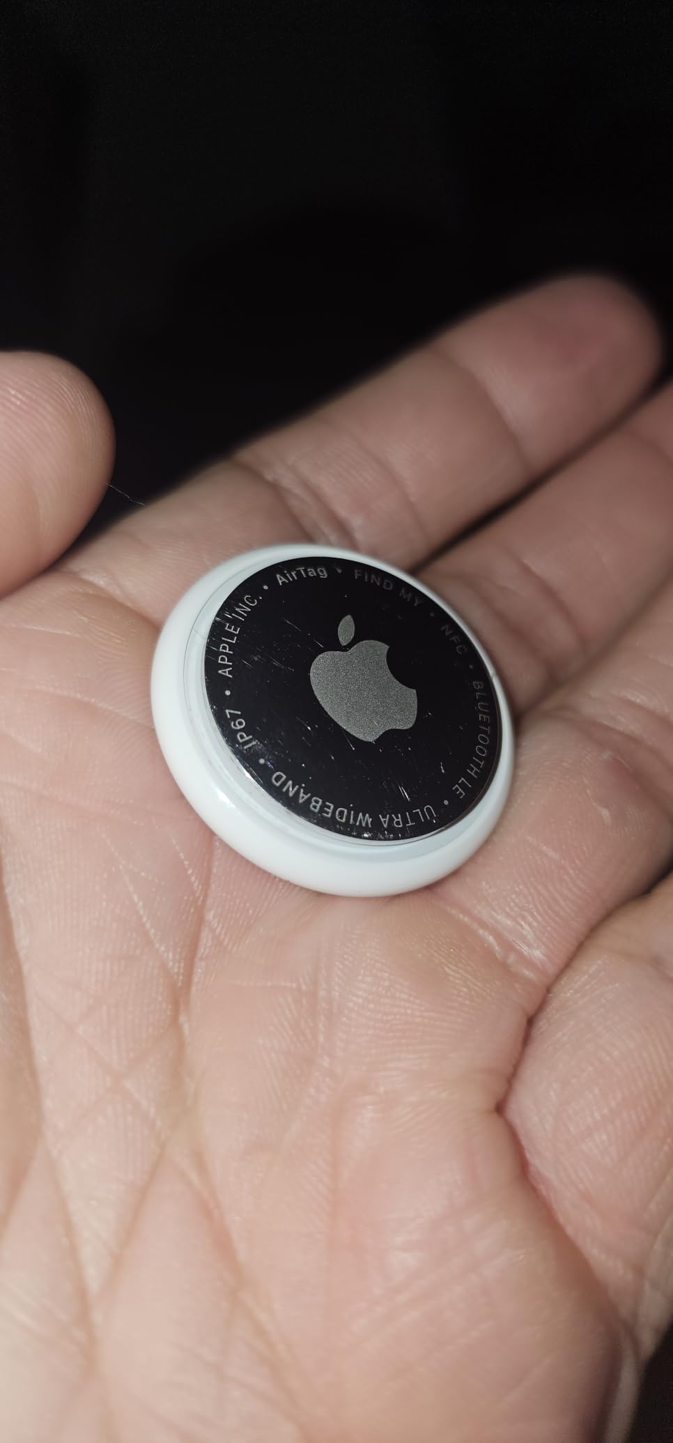 Apple AirTag (2nd Generation): Tracker for Keychain, Wallet, and More; Locator with Sound; Simple One-Tap Setup with iPhone or iPad; Key Finder with up to 1.5X Precision Finding Range customer photo 1