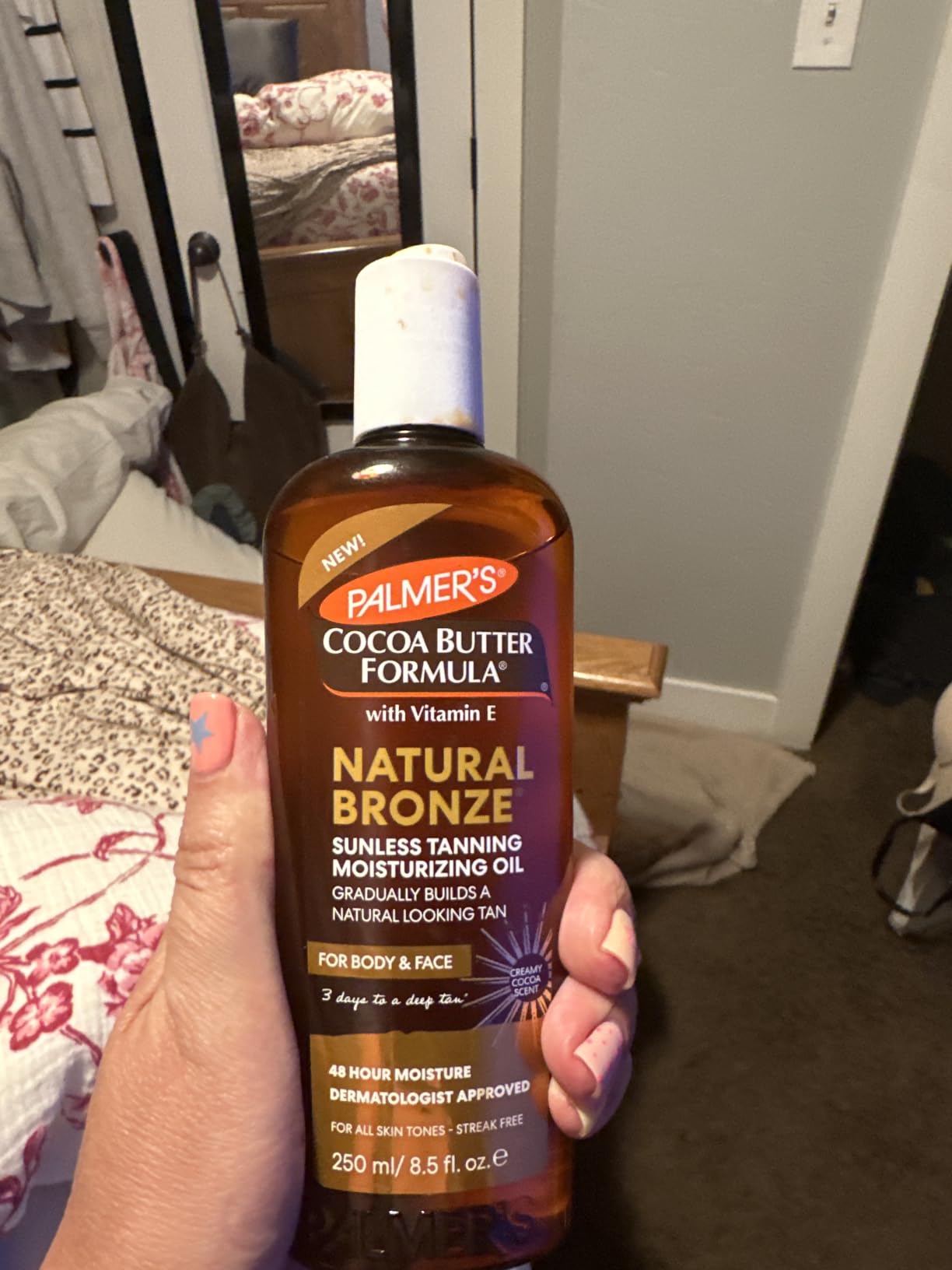 Palmer’s Cocoa Butter Formula, Natural Bronze Sunless Tanning Moisturizing Body Oil (8.5 fl oz), Face & Body Gradual Tanner, Buildable, Natural-Looking Tan in 3 Days, No Streak, 48-Hour Moisture customer photo 1
