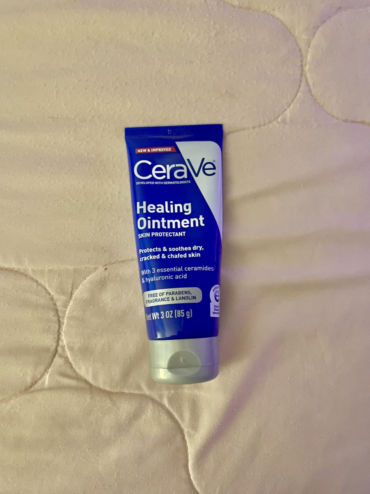 CeraVe Healing Lip Balm, Hydrating Hyaluronic Acid Lip Treatment, 0.7oz customer photo 2