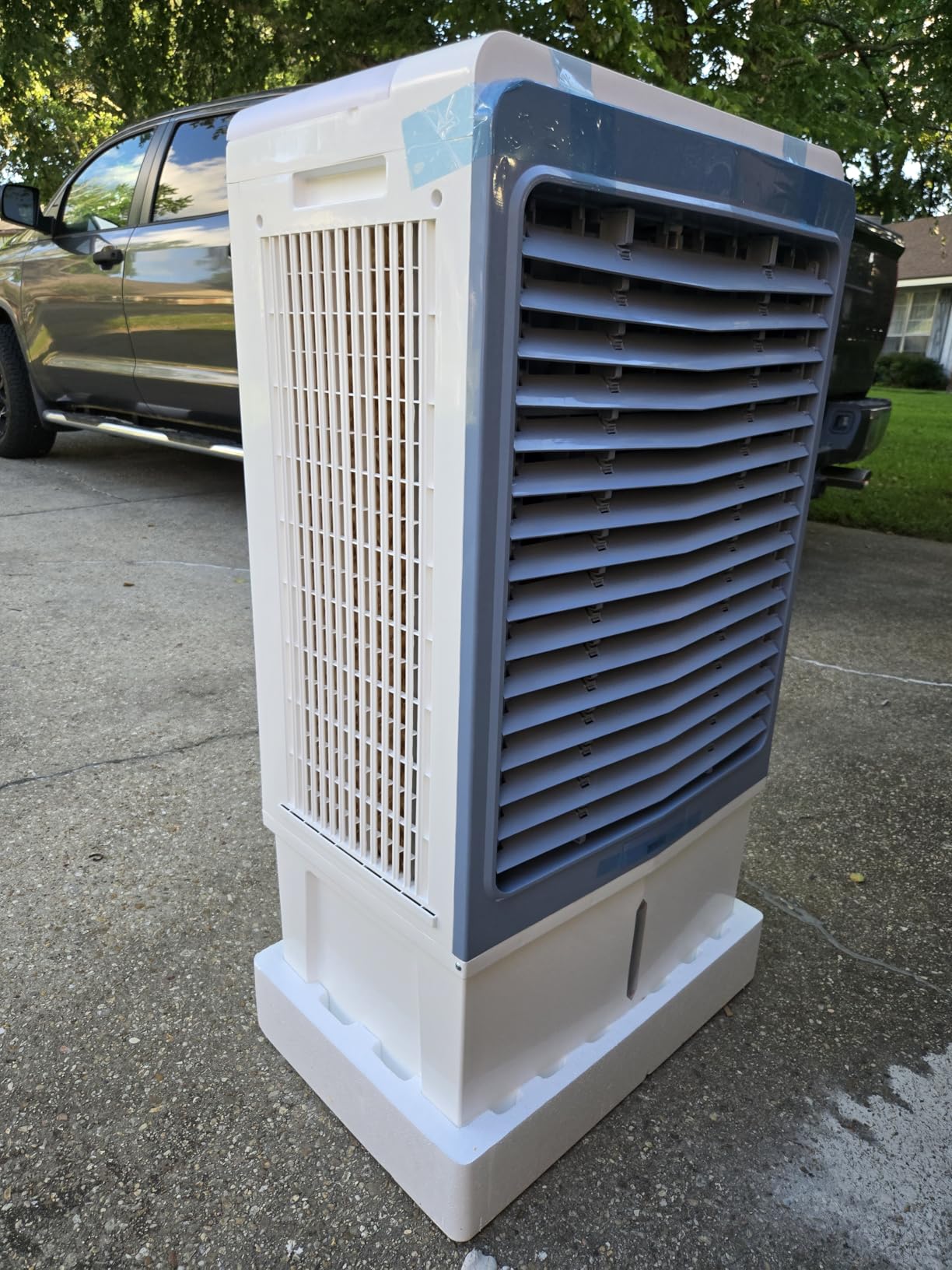 Uthfy 6000 CFM Swamp Cooler Air Conditioner, Outdoor Evaporative Air Cooler with 13.5 Gal Water Tank, Remote, 120° Oscillation, 12H Timer, 47