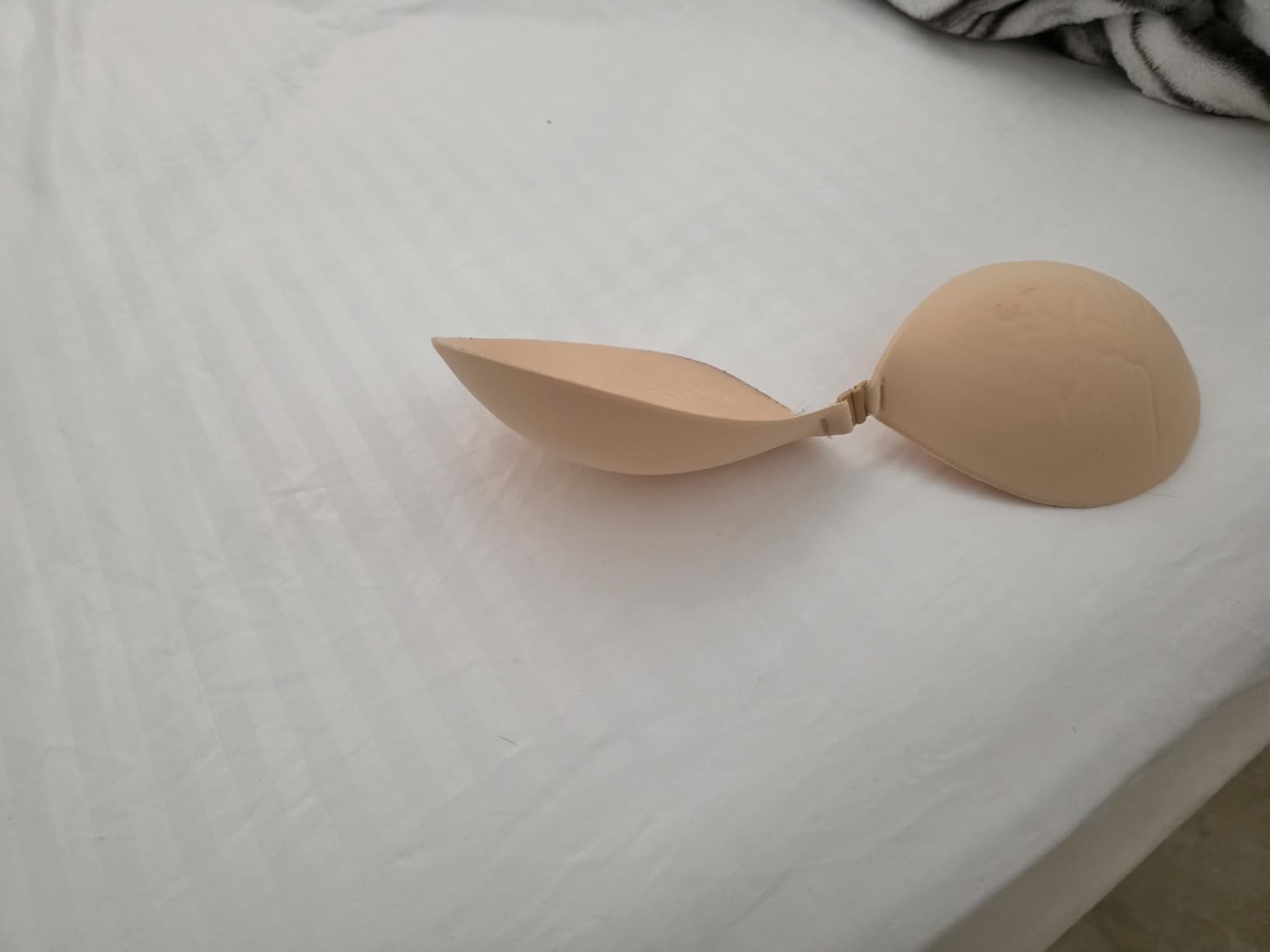 Strapless Sticky Bra Push Up for Women- Invisible Ultra Adhesive Bra customer photo 1