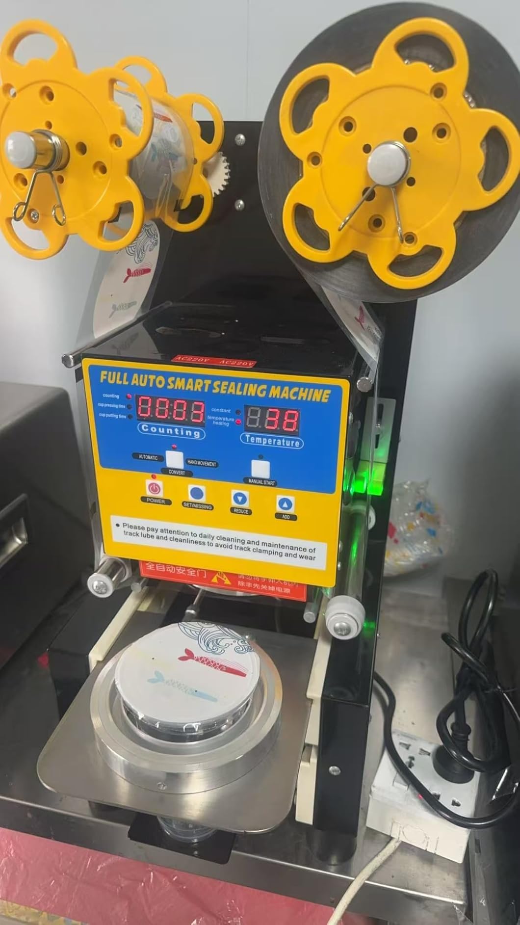 Fully Automatic Cup Sealing Machine, 600Cups/H Cup Sealer Machine customer photo 2