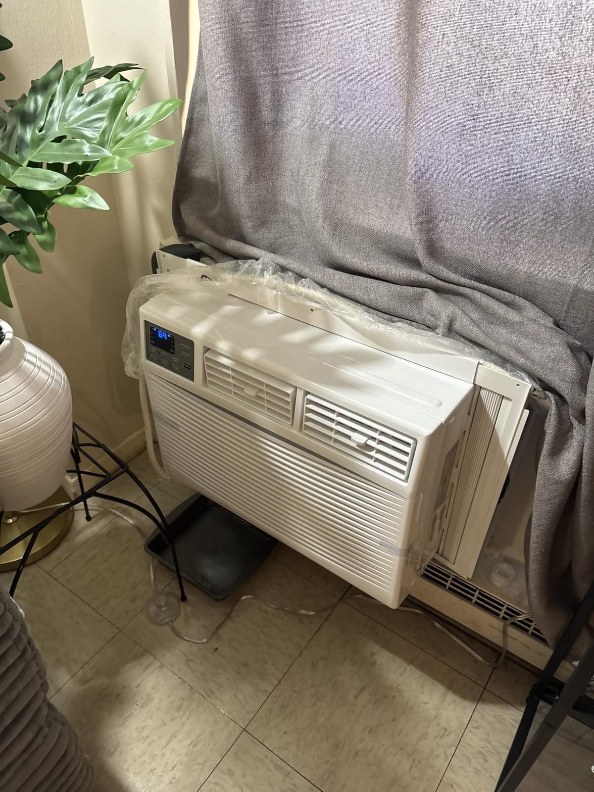 18000 BTU Window Air Conditioner & Heater Combo – APP & Remote Control customer photo 1